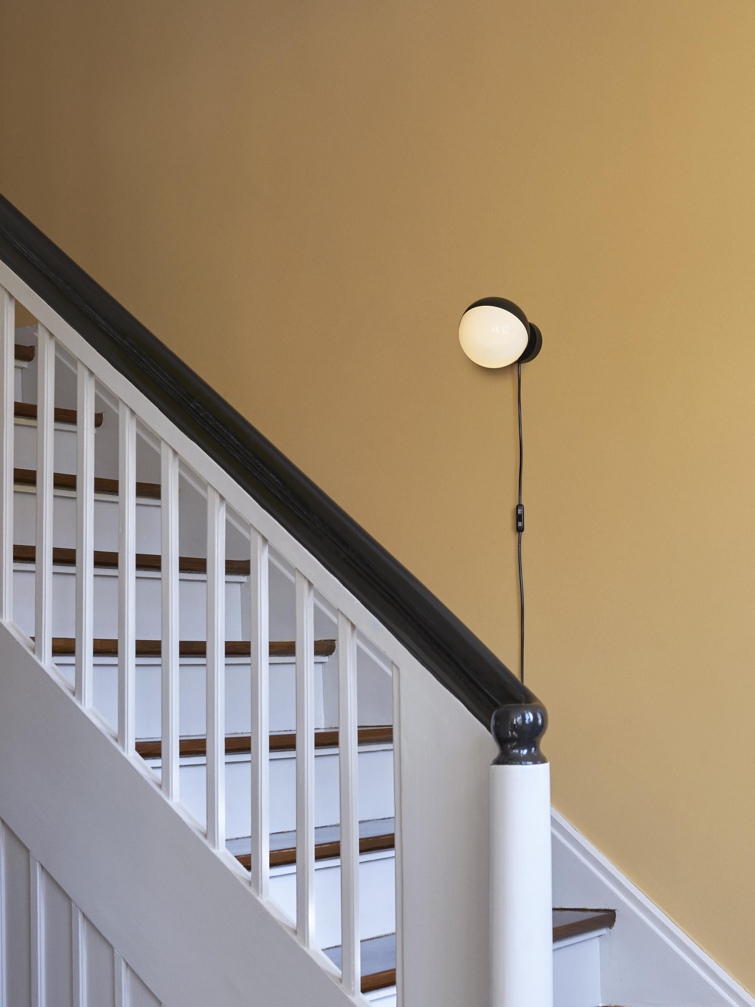 Applique murale soufflée bouche avec prise secteur Askild - Noir