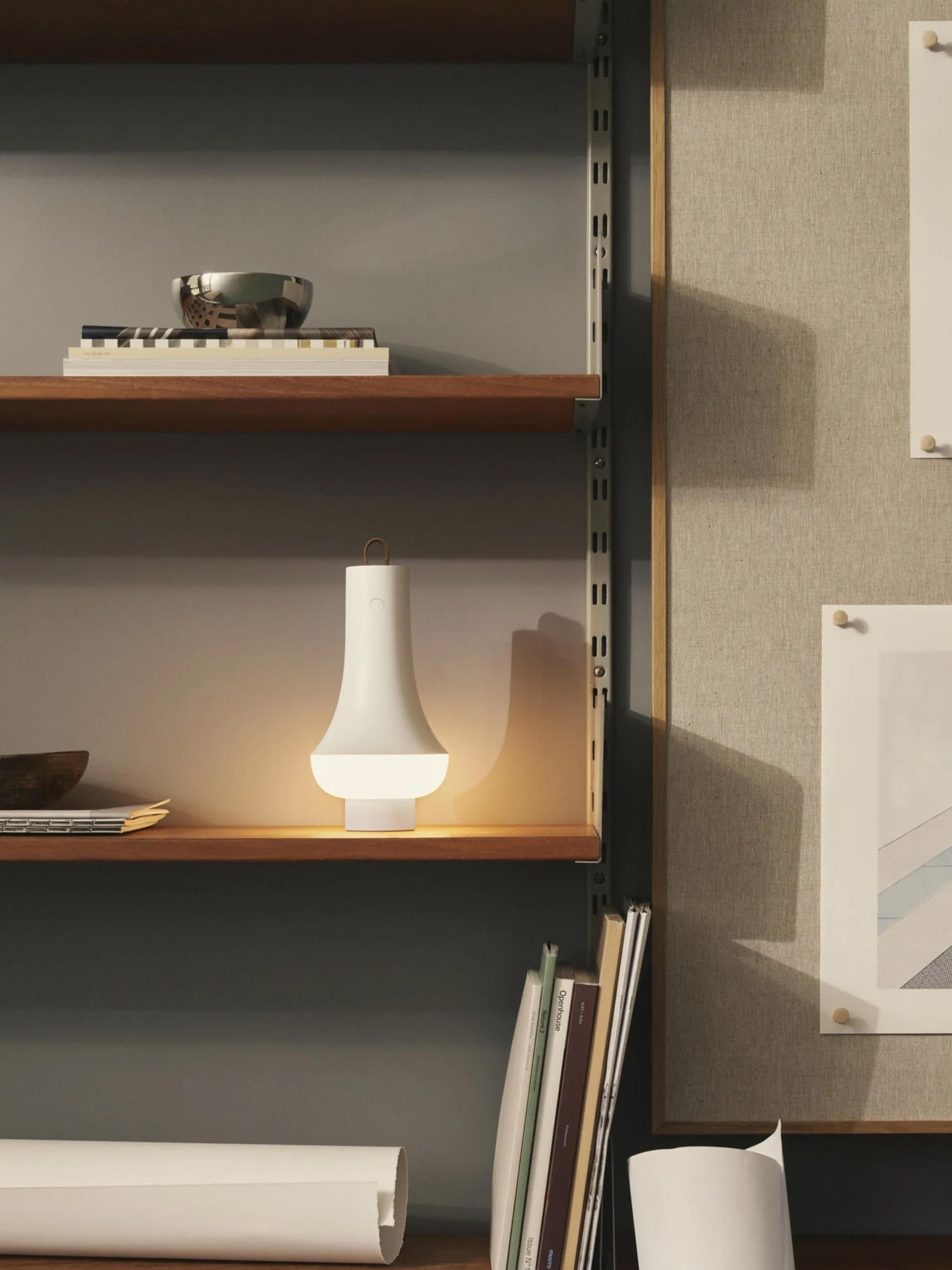 Petite lampe à poser LED mobile Ormr, intensité ajustable - Blanc