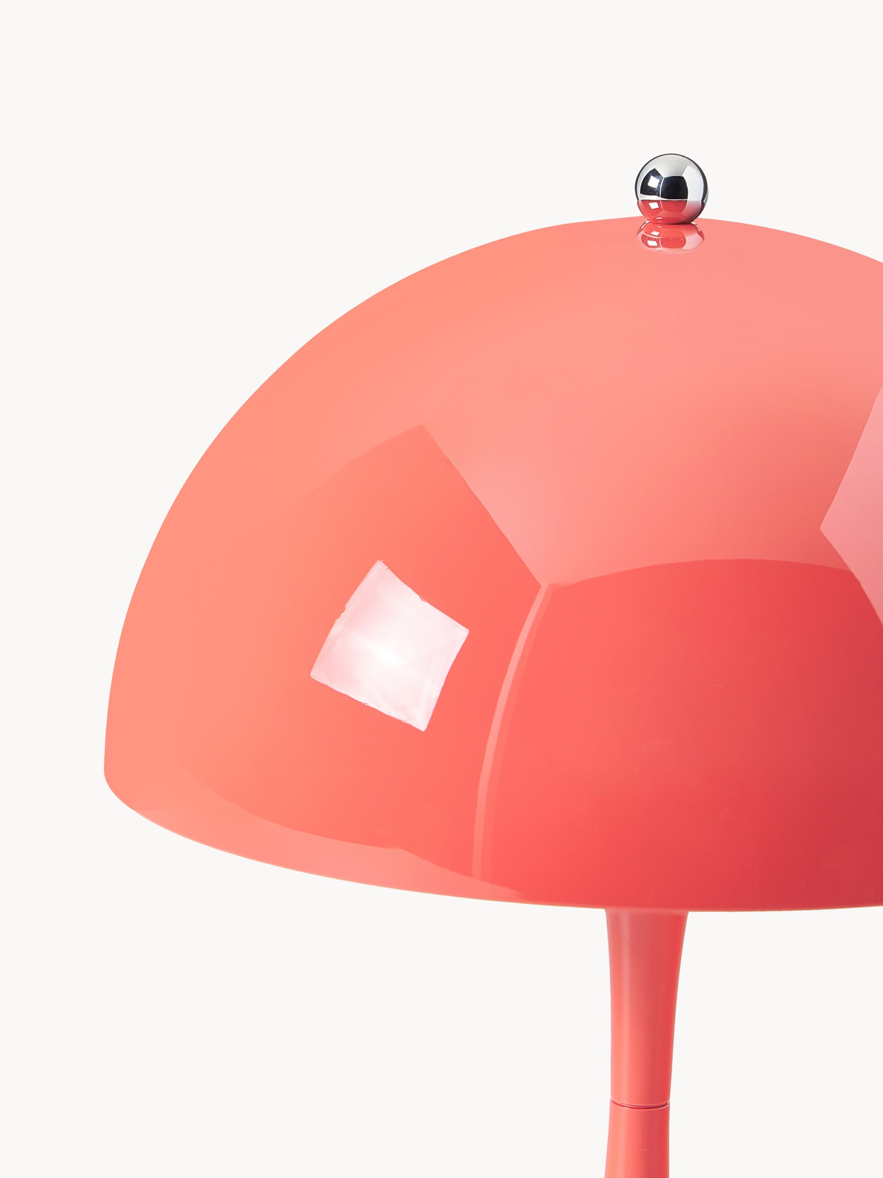 Lampe à poser LED portable à intensité variable Reiulf, design Verner Panton - Corail en plastique