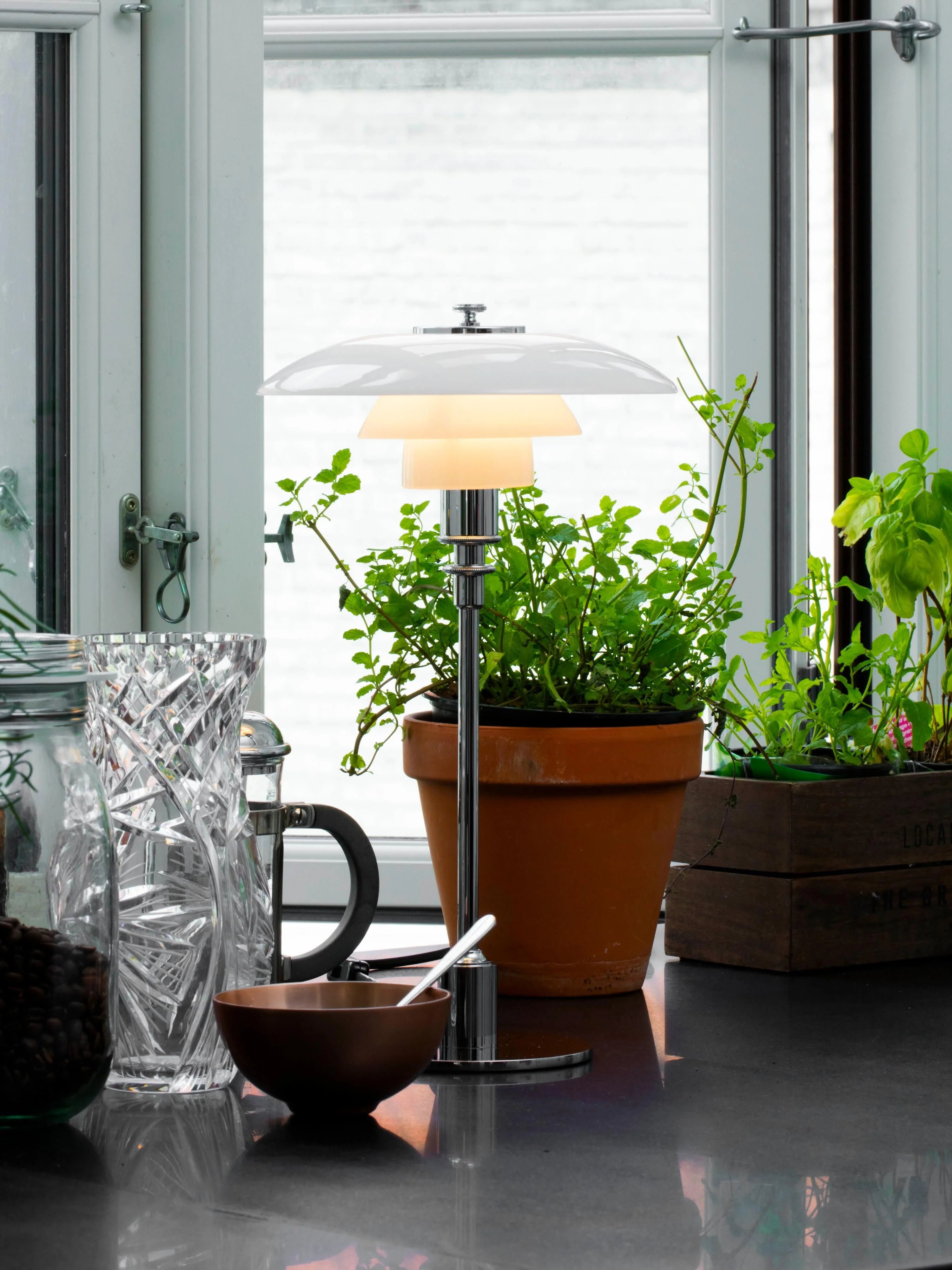 Lampe de Table LED Design Danoise en Verre et Métal