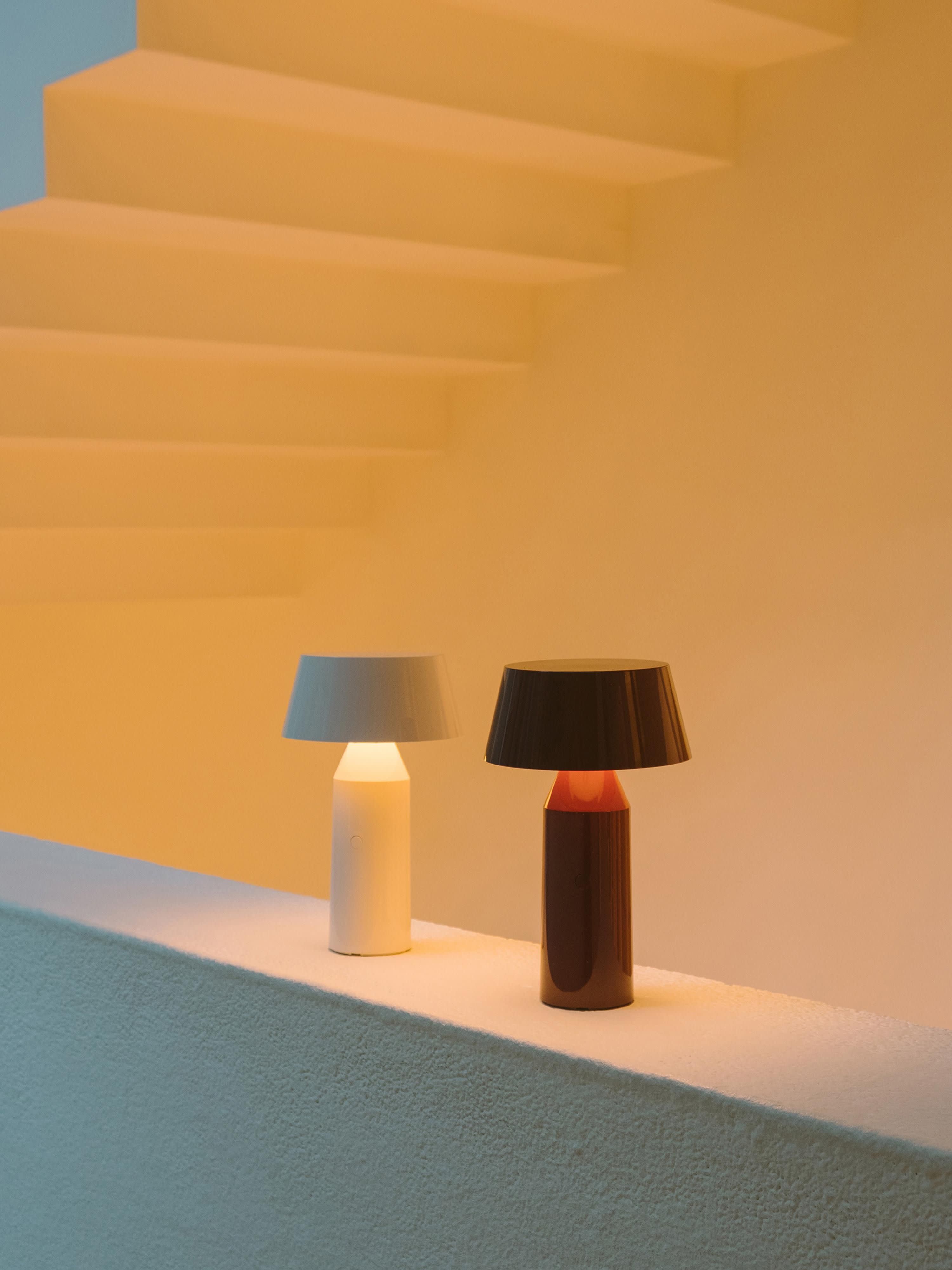 Lampe à poser LED mobile orientable Jokul, intensité ajustable - Blanc cassé haute brillance, blanc