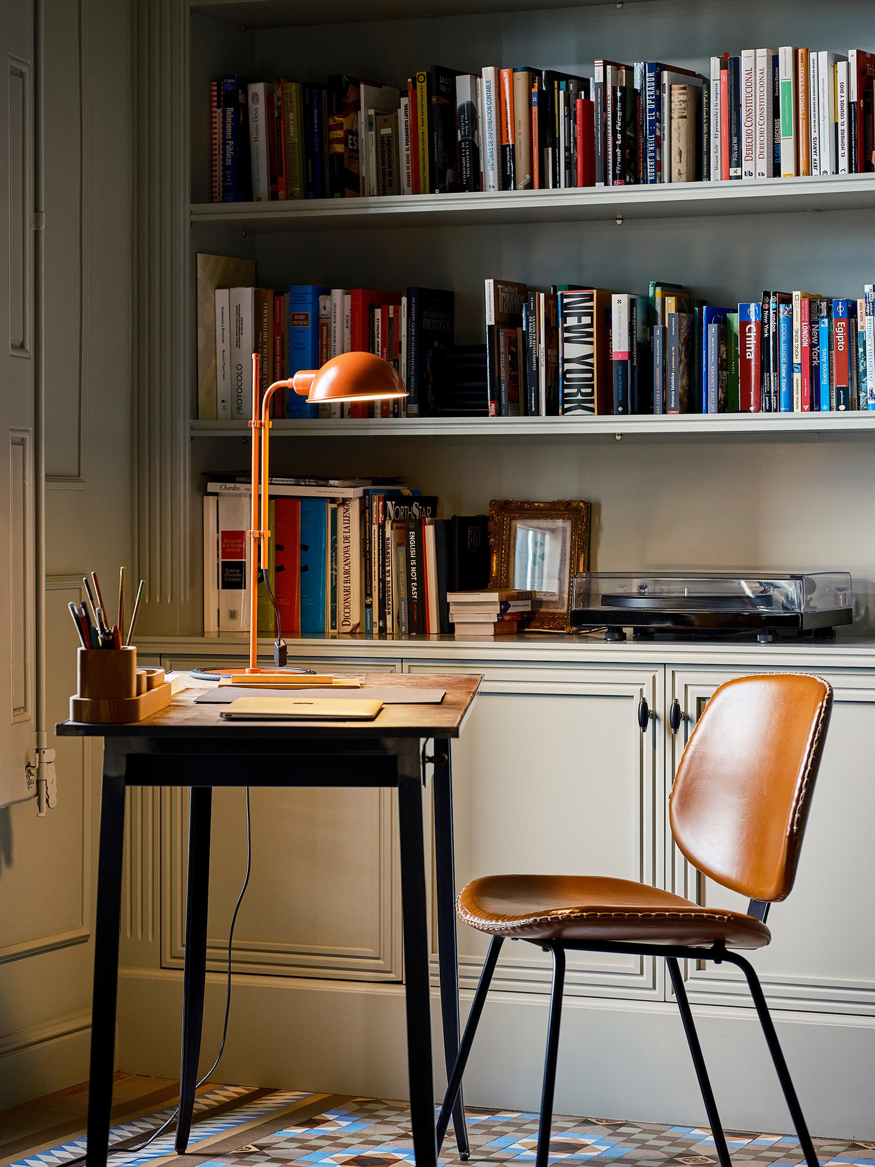 Grande lampe de bureau orientable Dav - Terracotta, haute brillance