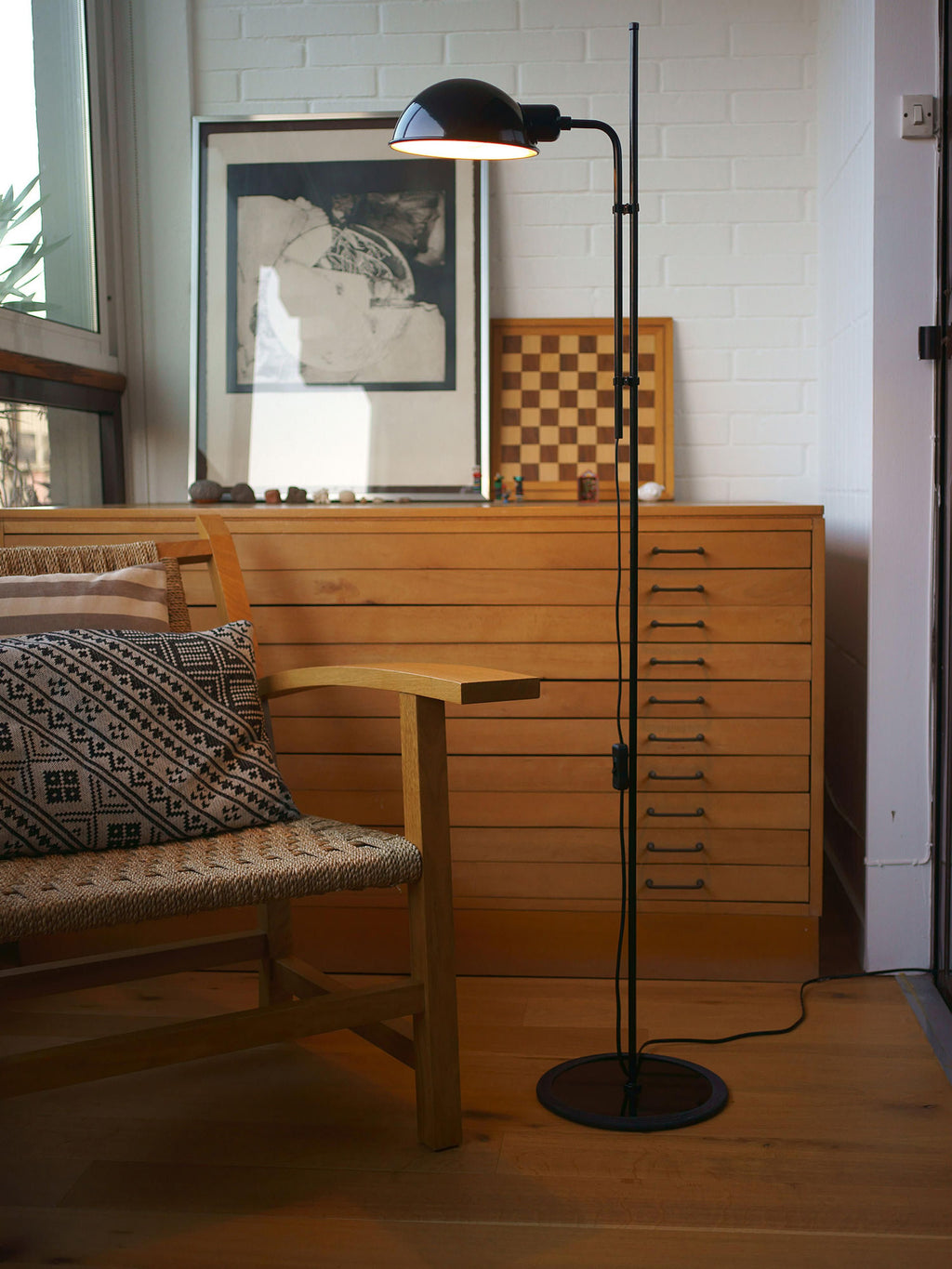 Petit lampadaire orientable Dav - Noir, haute brillance