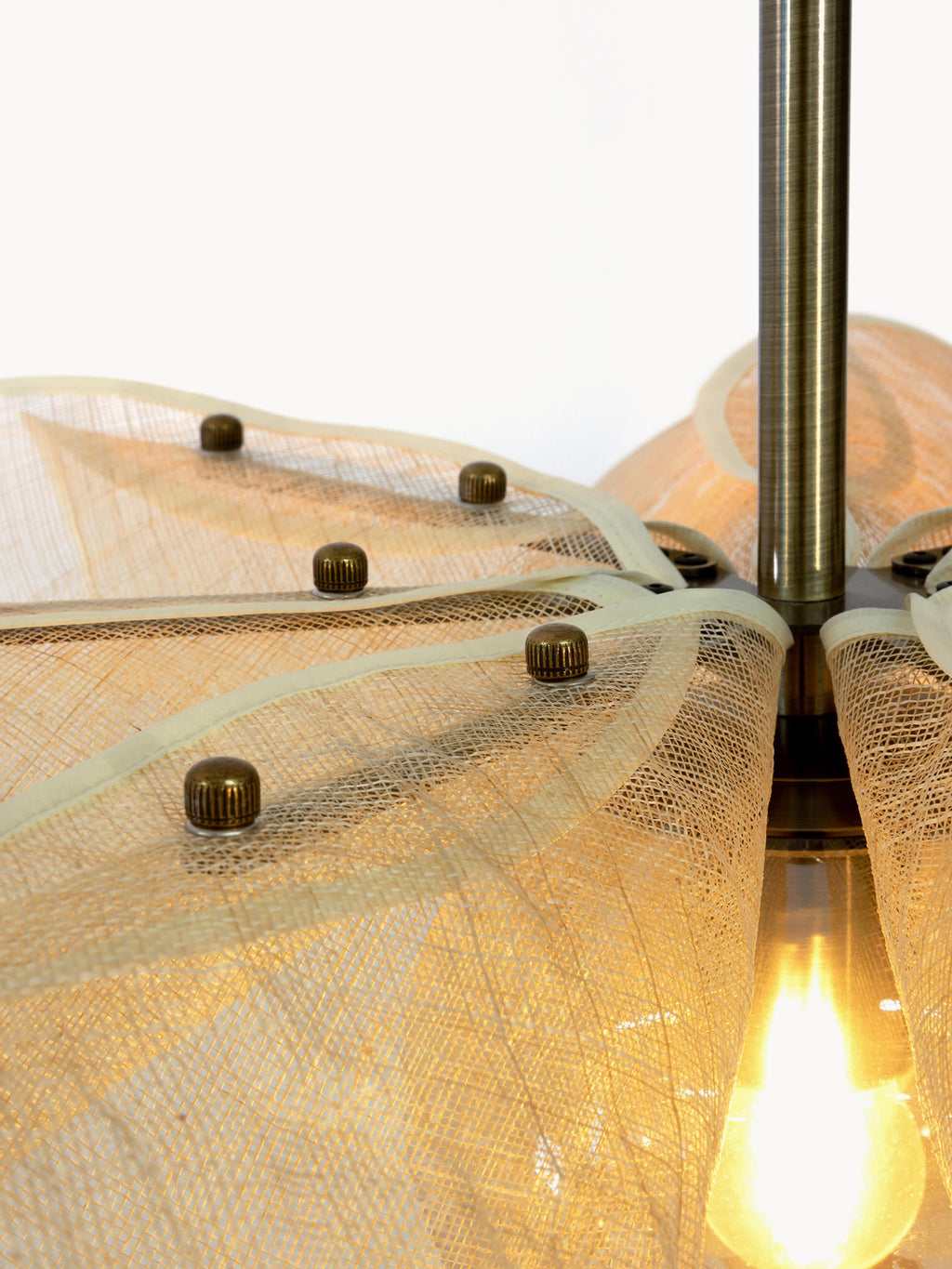 Grande suspension en fibres de bananier Sty - Beige clair, doré