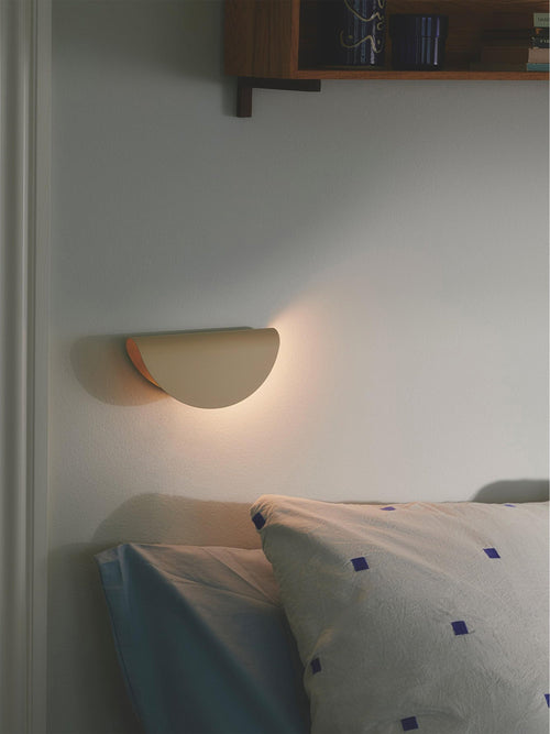Applique murale avec prise secteur Line - Beige clair