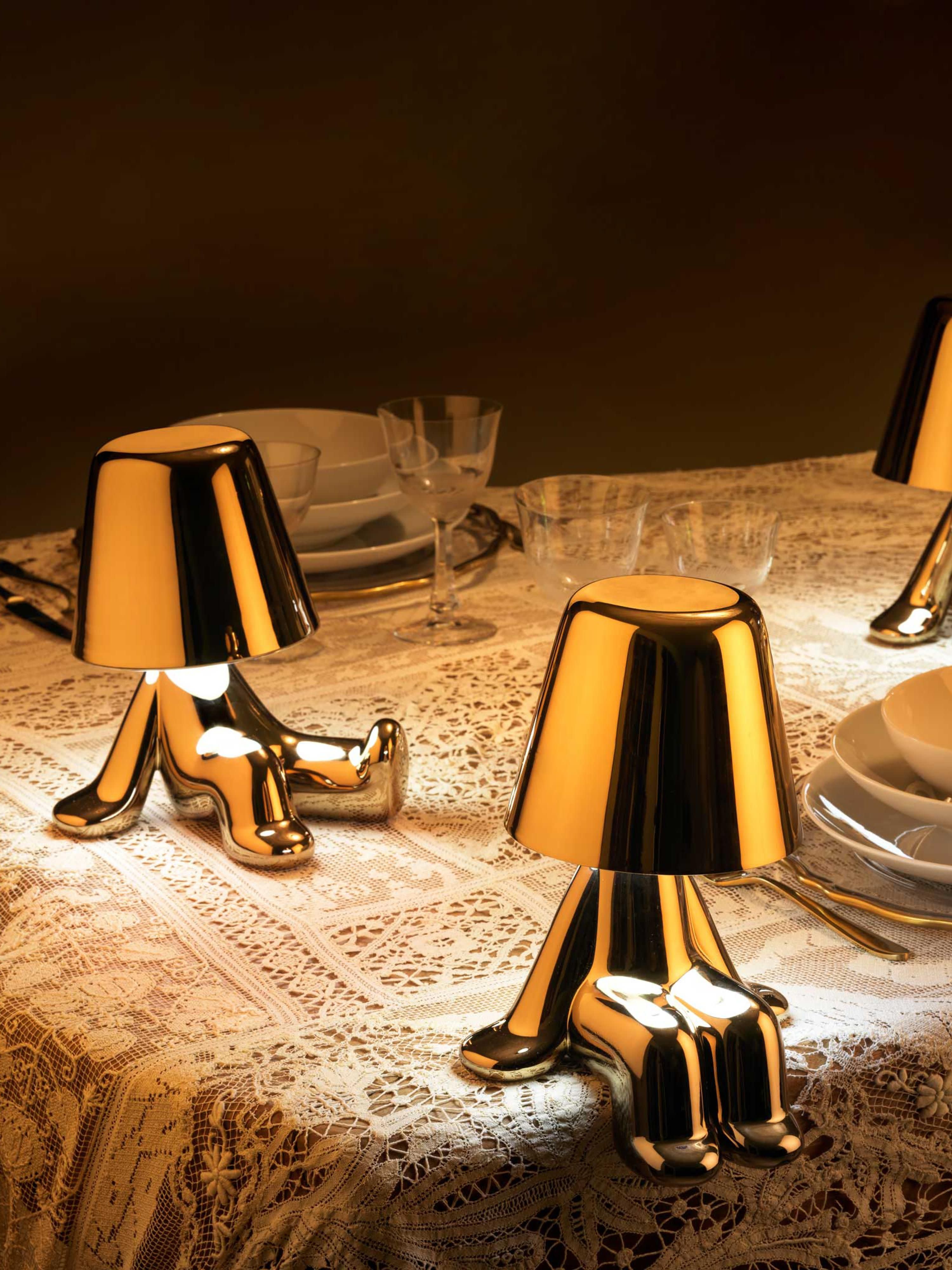 Petite lampe à poser LED mobile Stormur, intensité ajustable - Doré