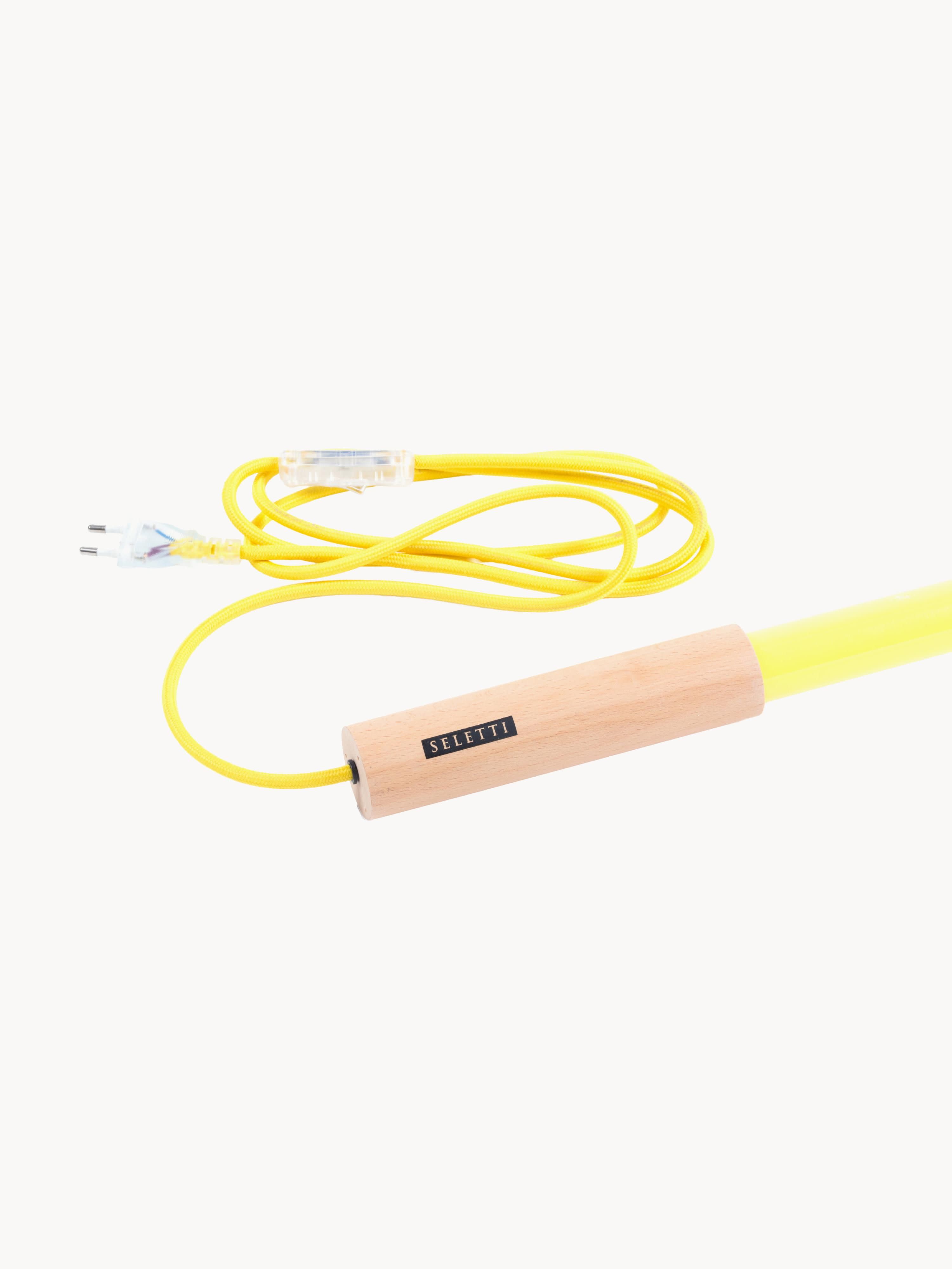 Applique murale LED avec prise secteur Agard - Jaune citron