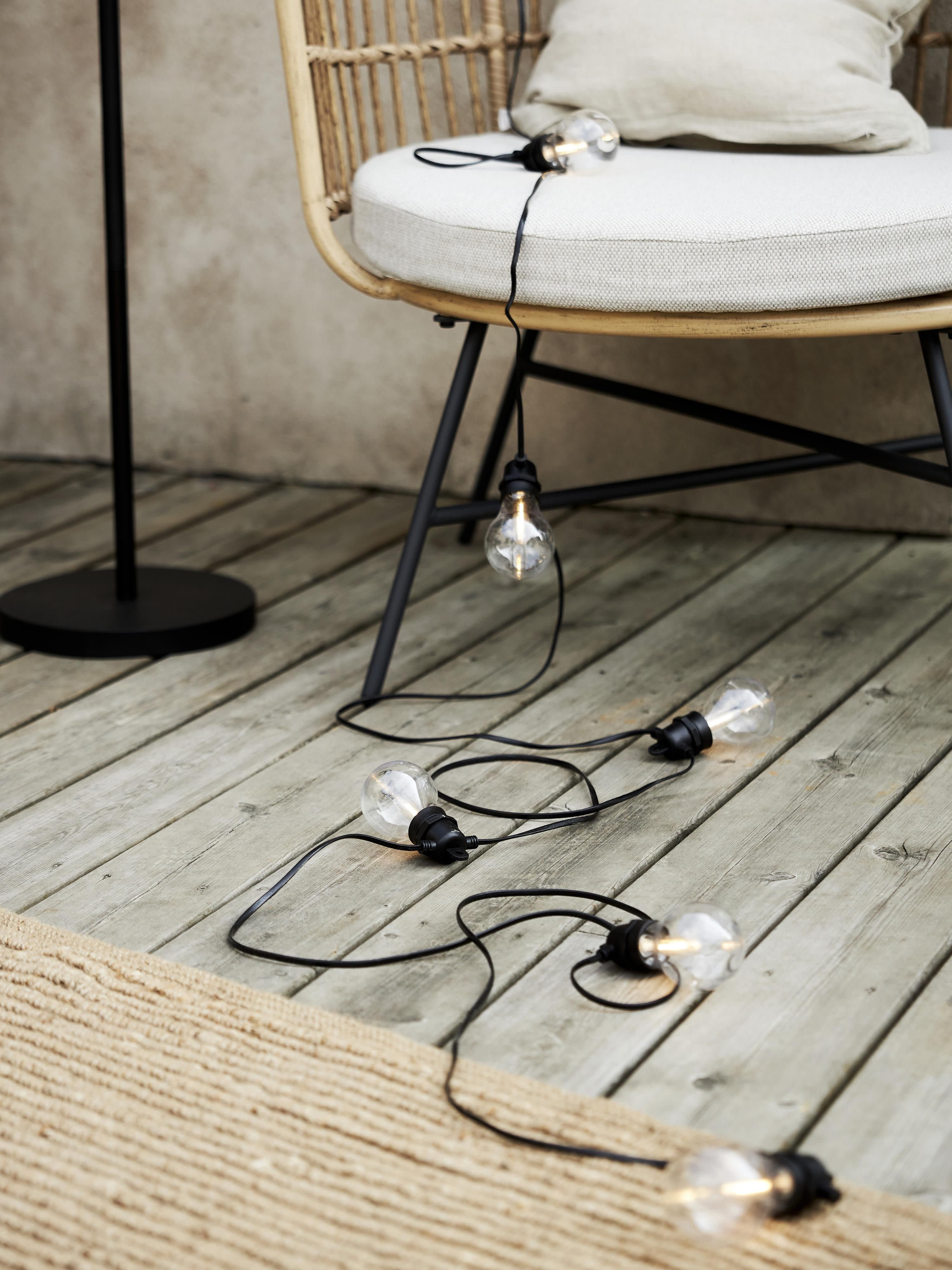 Guirlande lumineuse LED d'extérieur avec fonction de minuterie Lennard - Noir, transparent