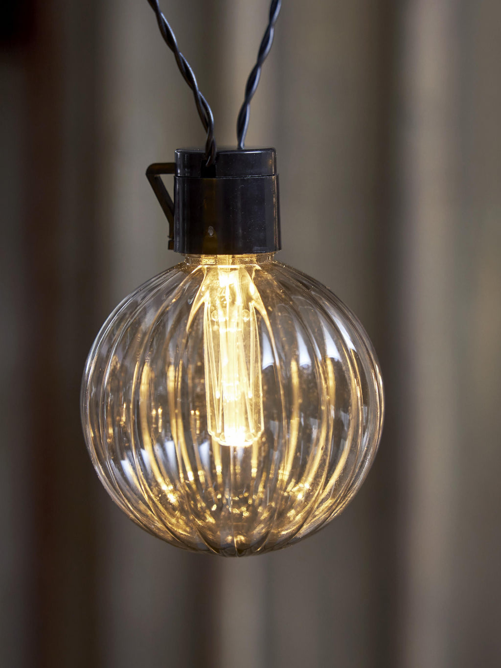 Guirlande lumineuse LED d'extérieur Njord - Noir, gris transparent