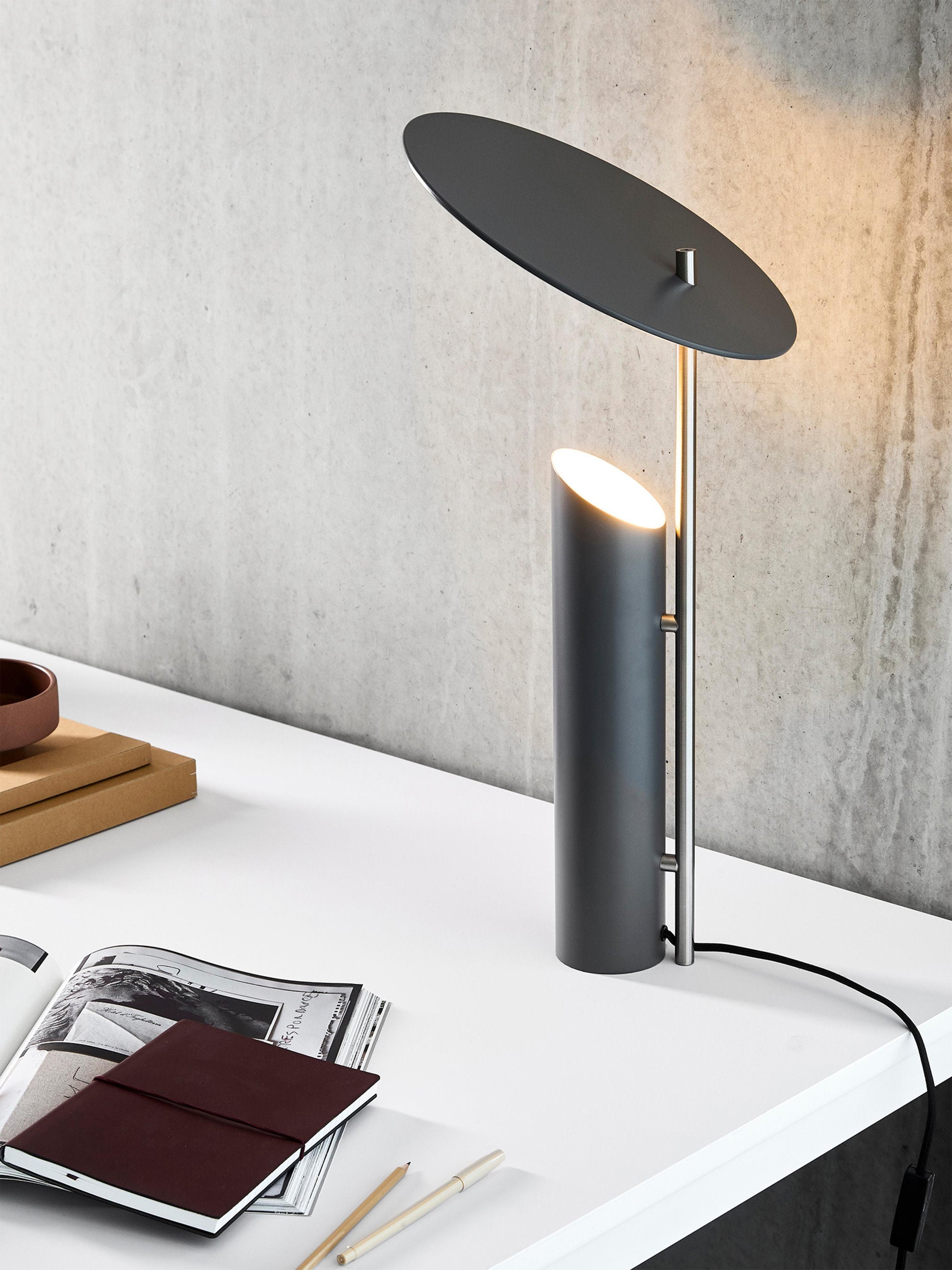 Grande lampe à poser Evan, design Verner Panton - Gris-bleu, argenté