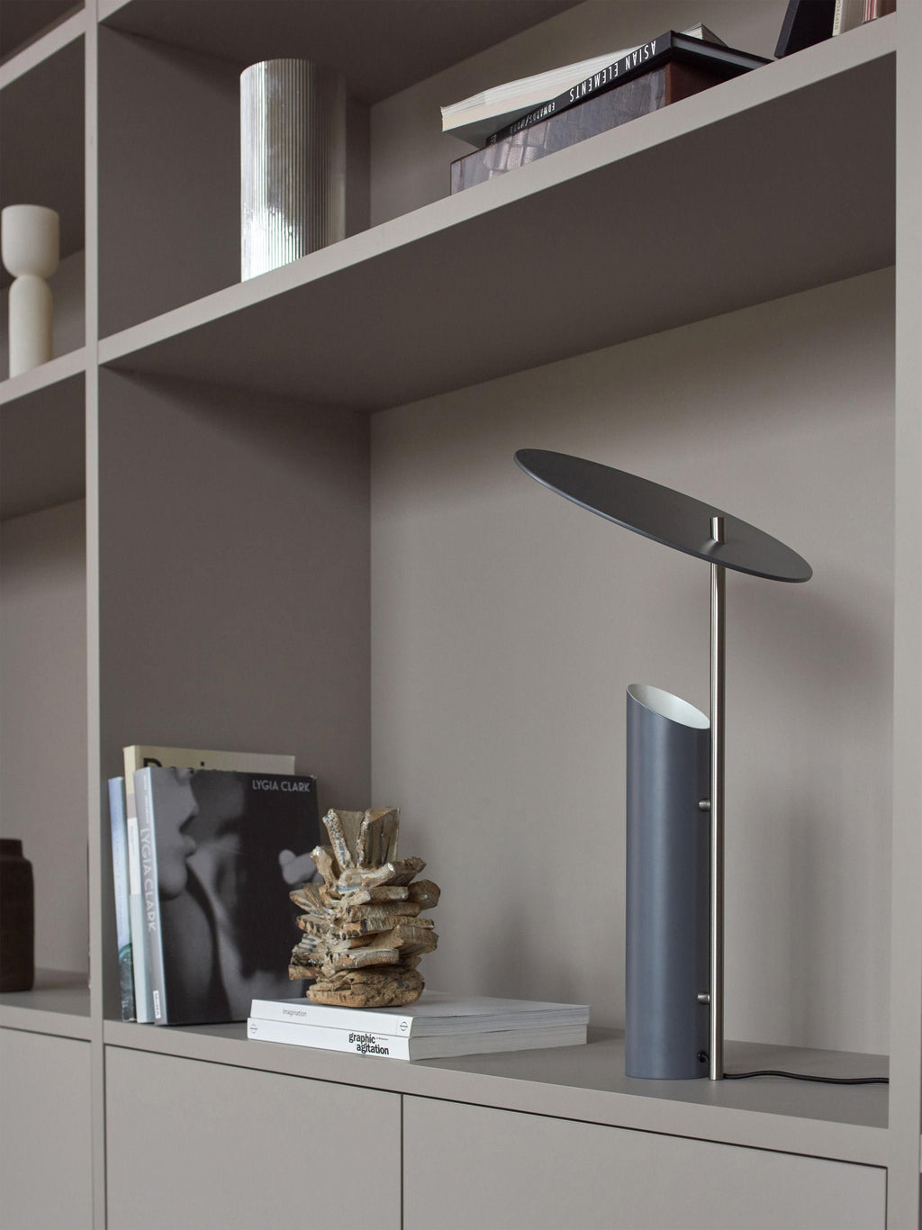 Grande lampe à poser Evan, design Verner Panton - Gris-bleu, argenté