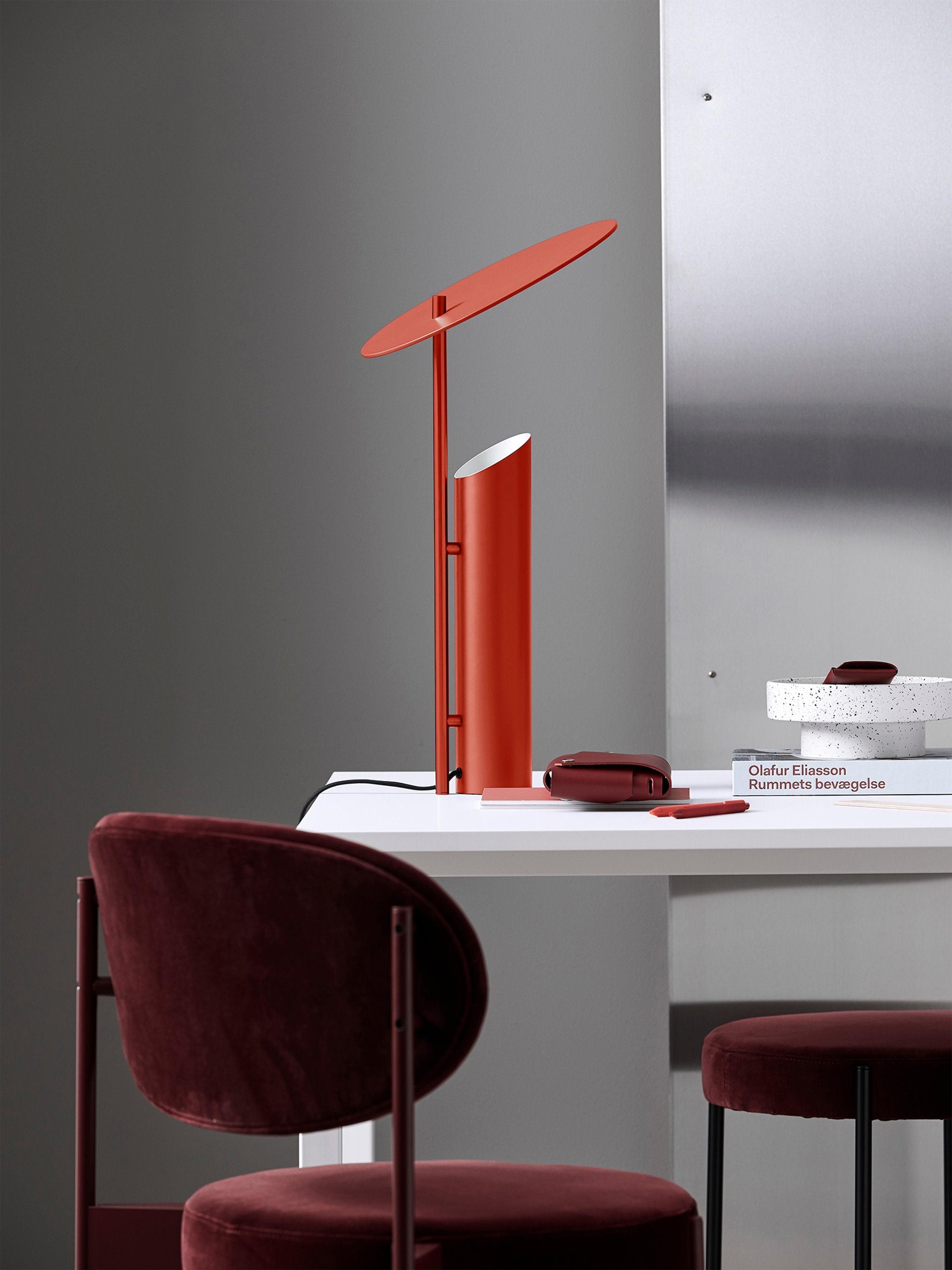 Grande lampe à poser Evan, design Verner Panton - Rouge