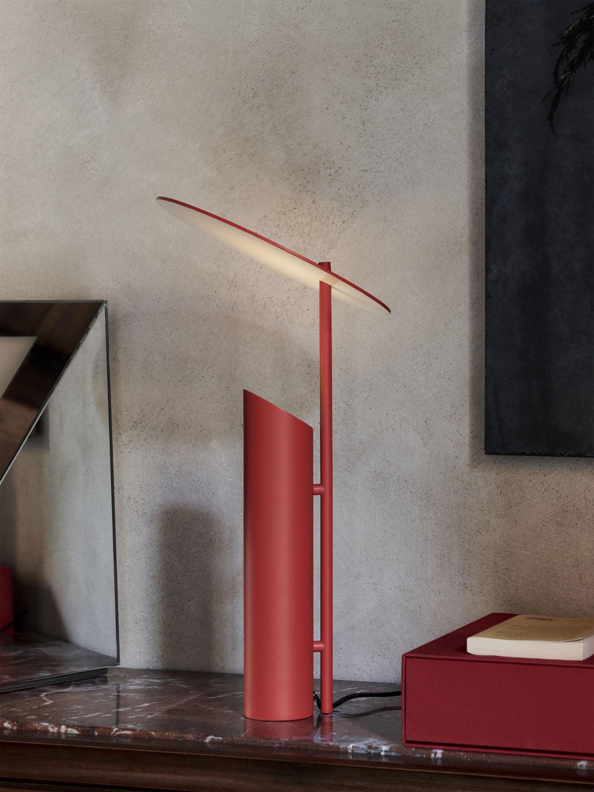 Grande lampe à poser Evan, design Verner Panton - Rouge