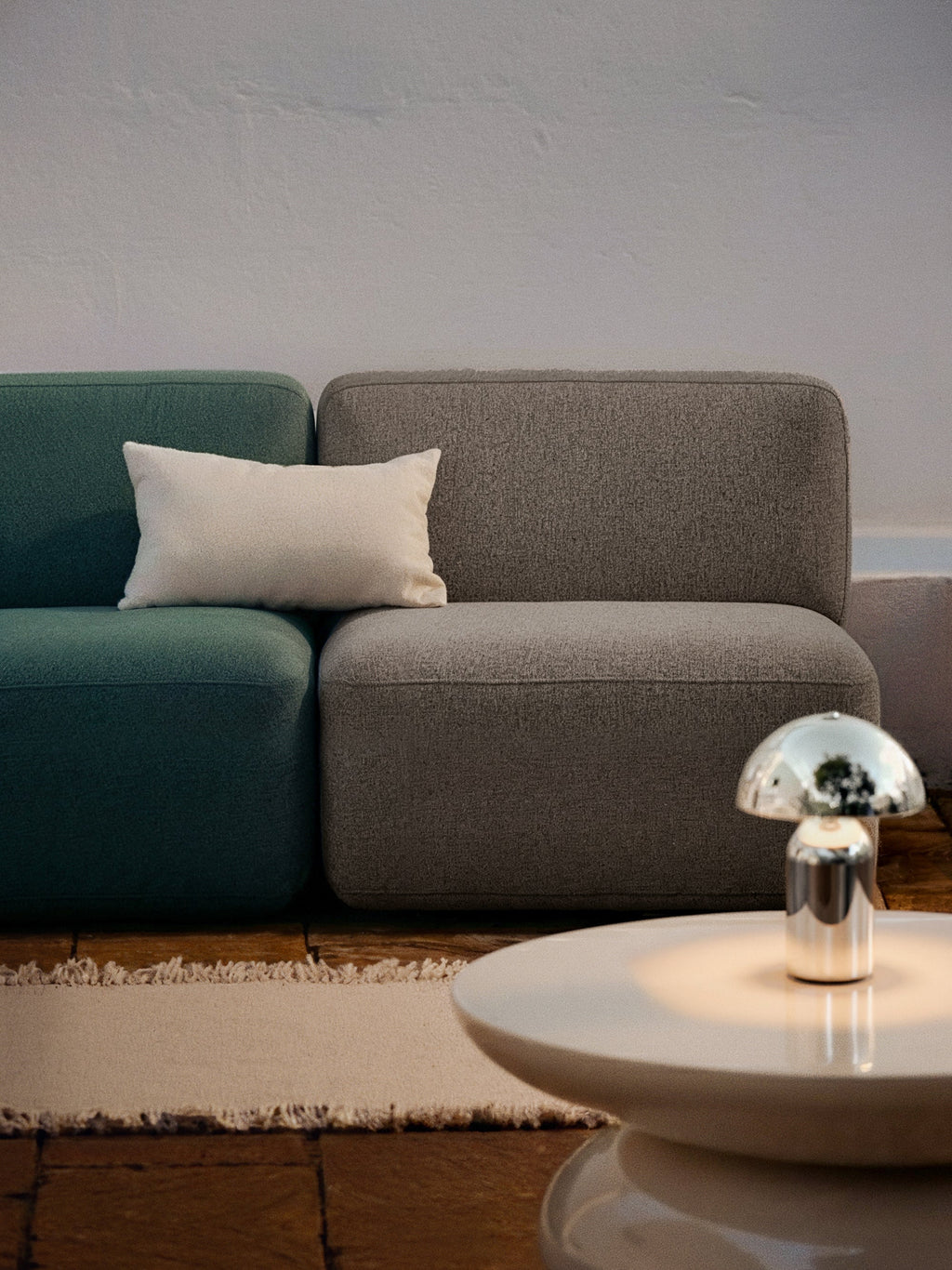 Petite lampe à poser LED mobile Elmo, intensité ajustable - Argenté, haute brillance