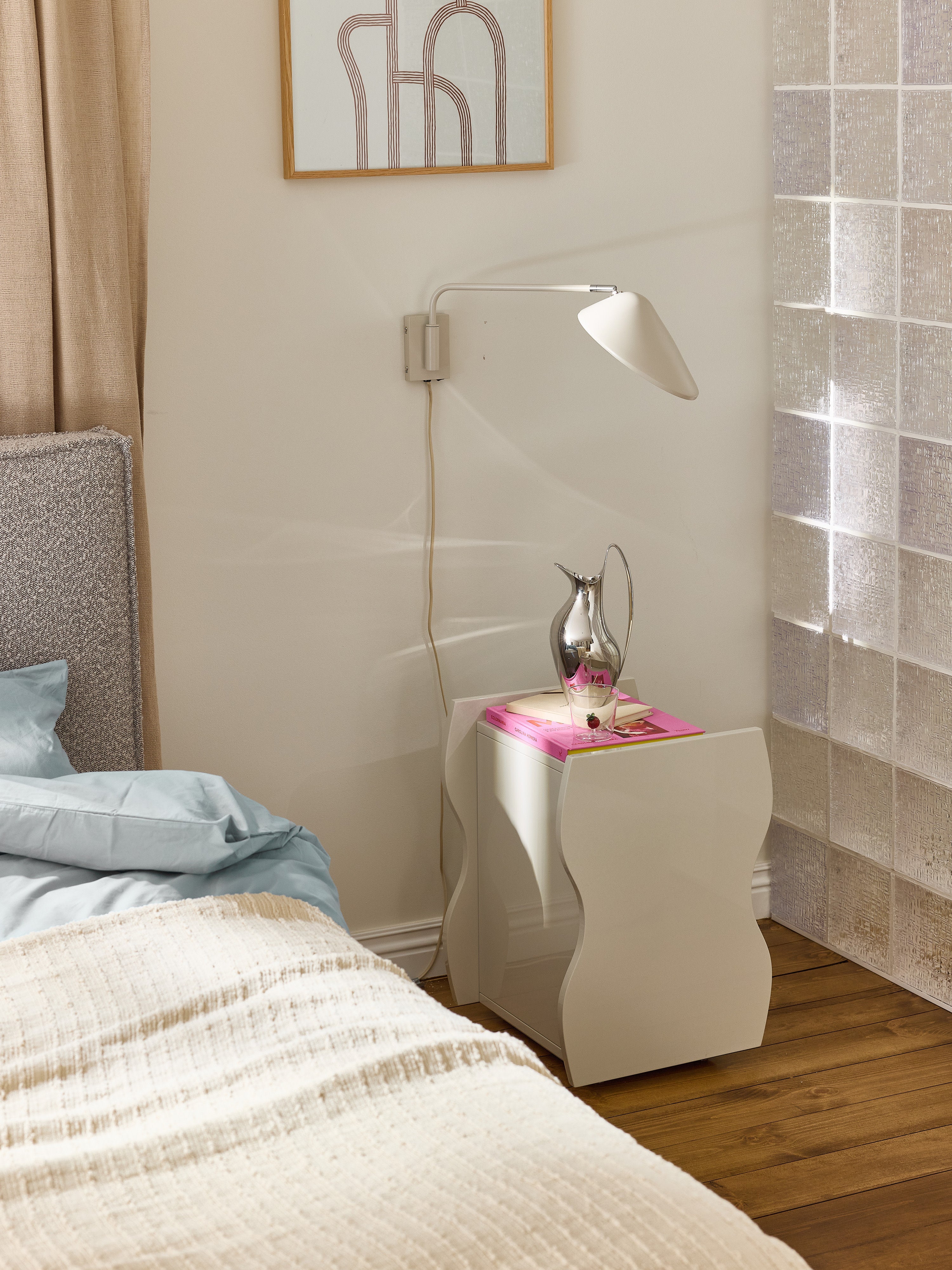 Applique avec prise secteur Celyn - Blanc crème, argenté