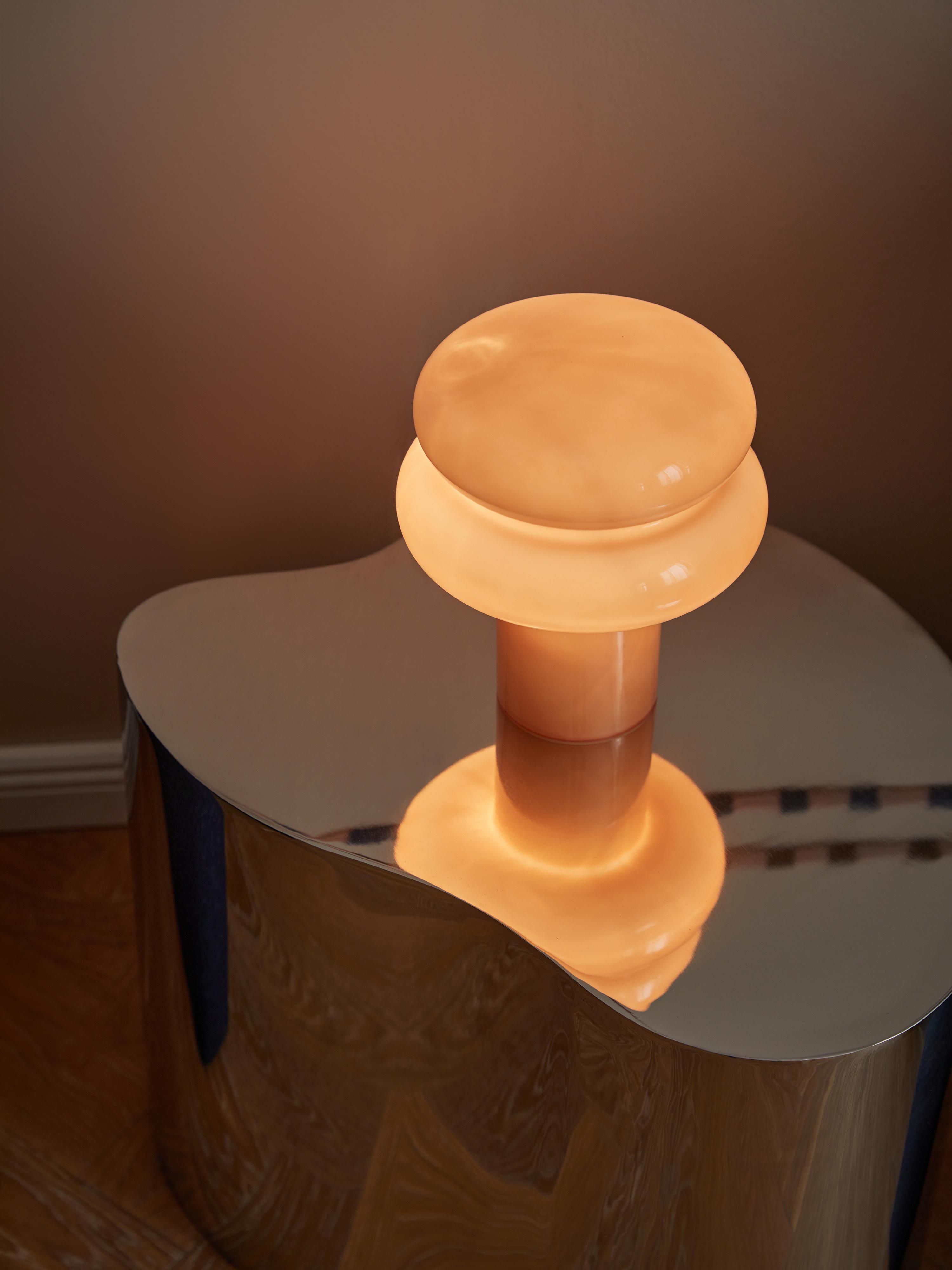 Petite lampe à poser en verre opalescent Hewitt - Vieux rose