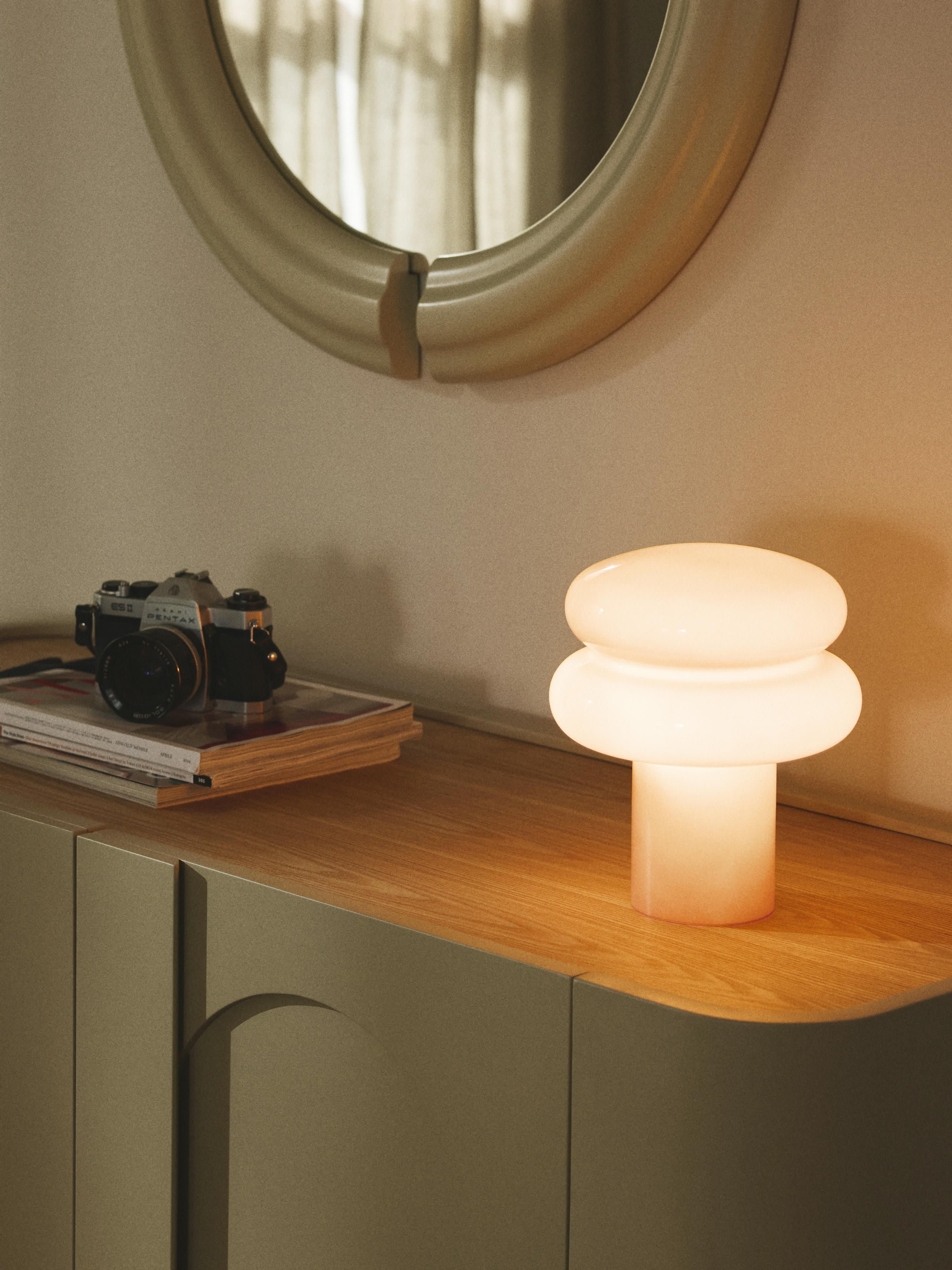 Petite lampe à poser en verre opalescent Hewitt - Vieux rose