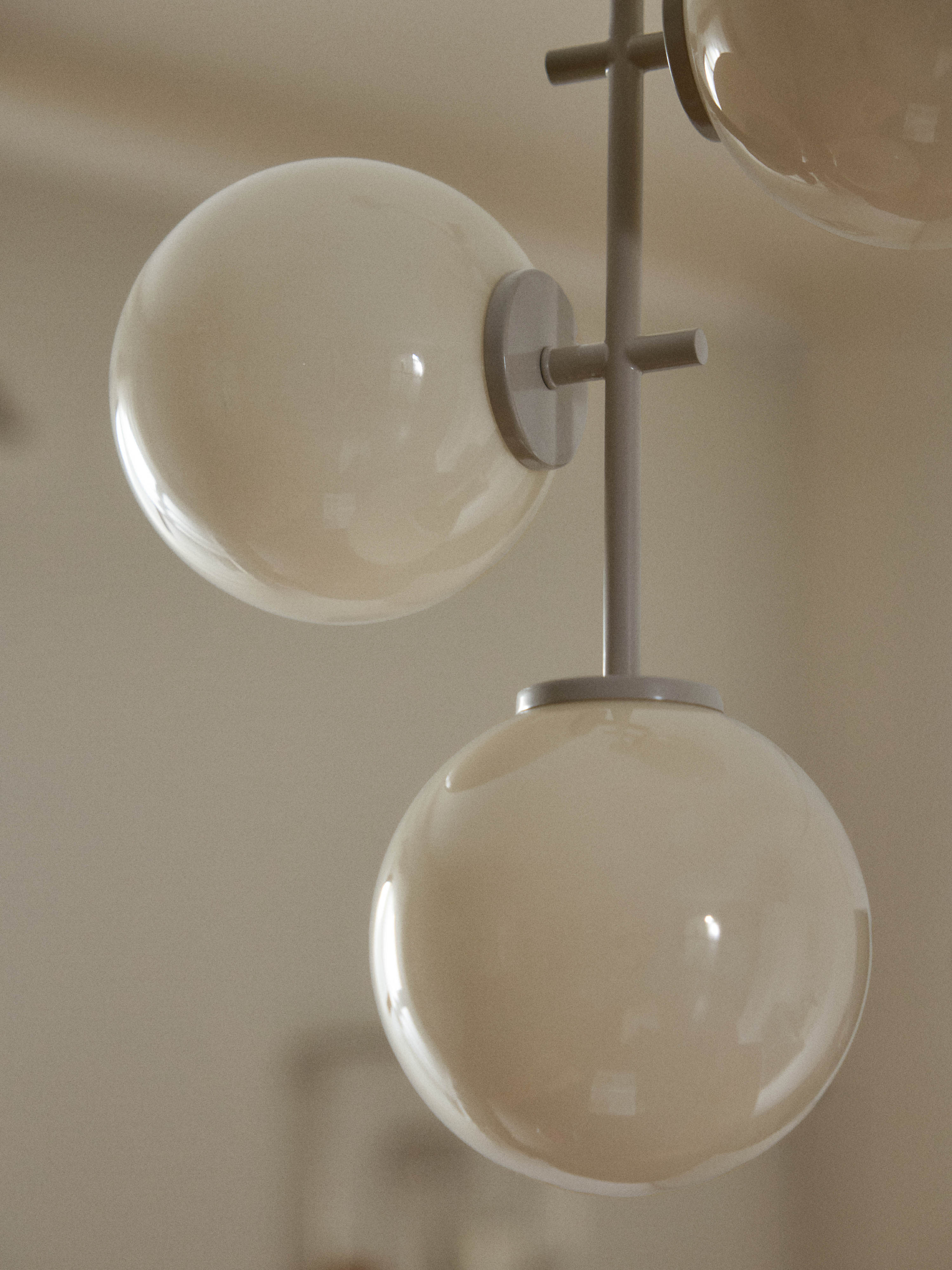 Suspension en verre opalescent Niilo - Blanc cassé, beige clair