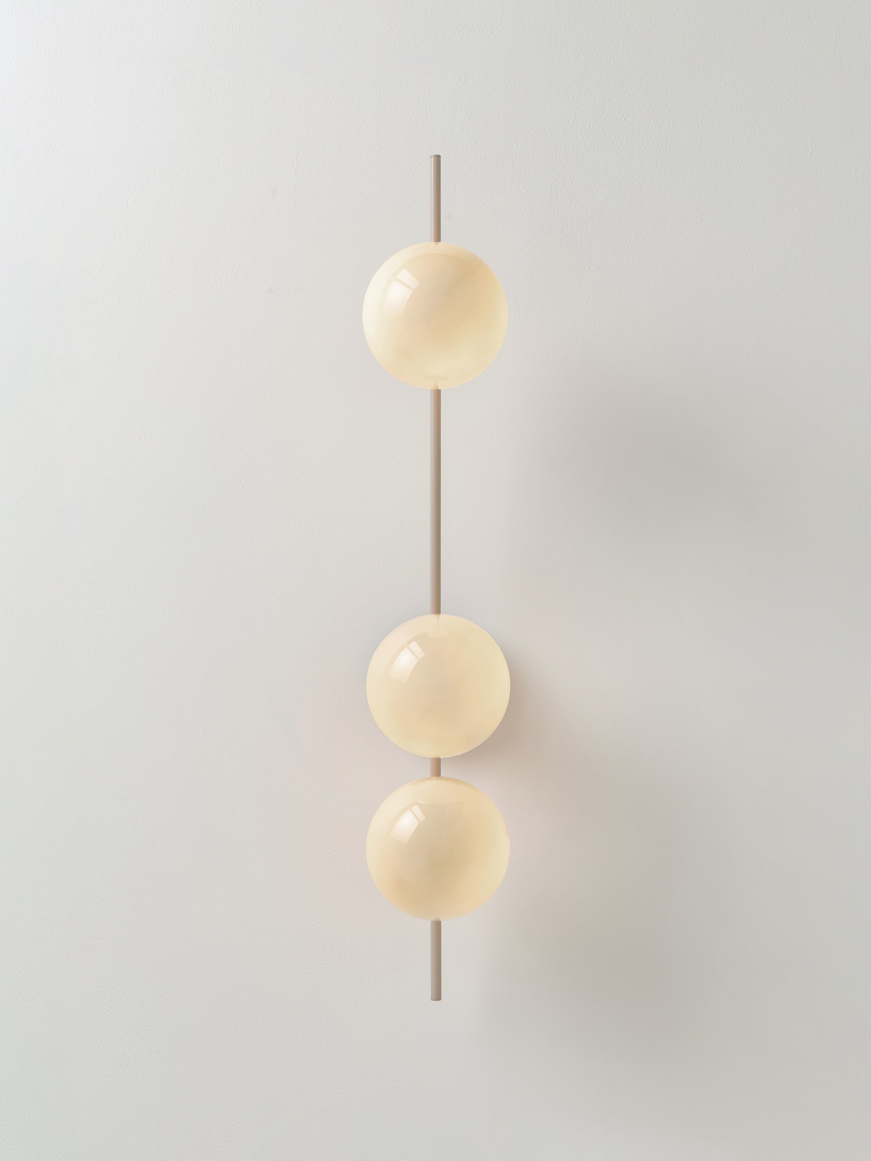Applique murale boule en verre opalescent Niilo - Blanc cassé, beige clair