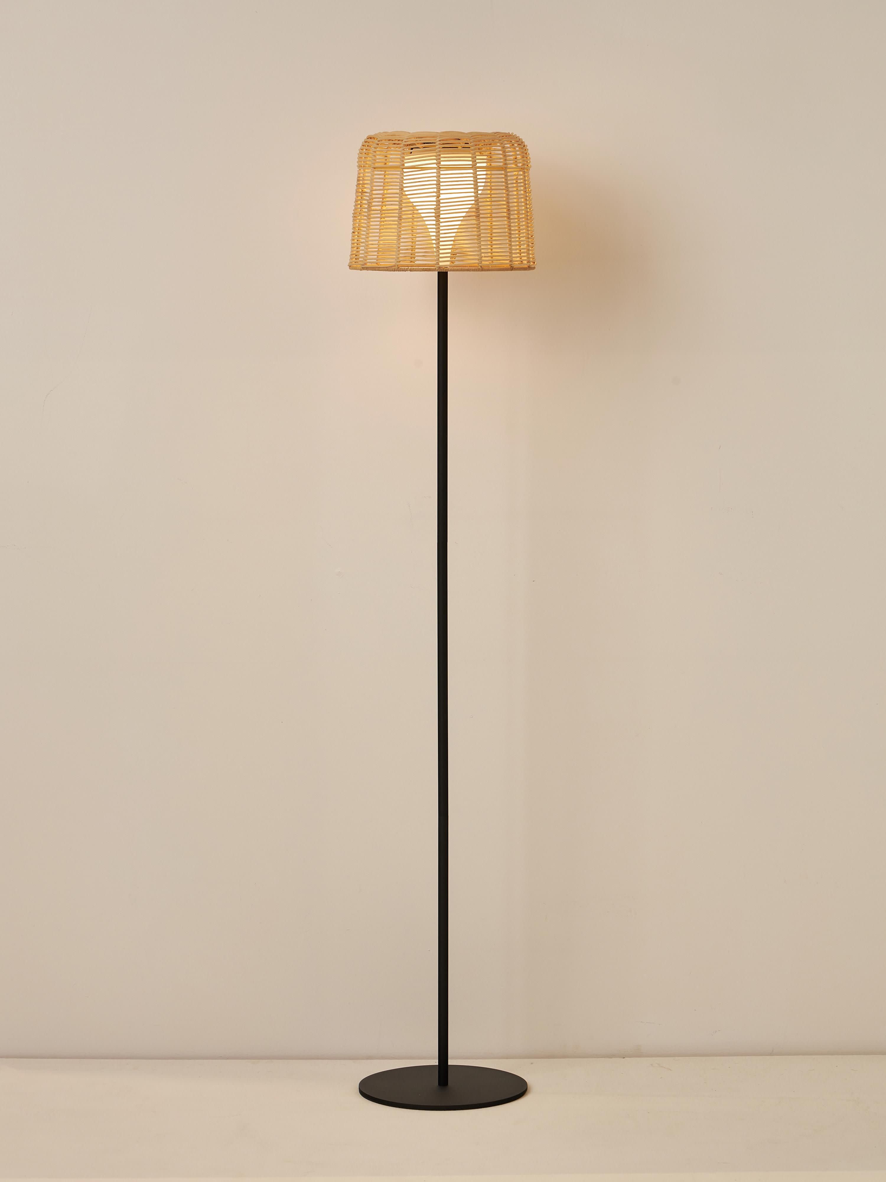 Lampadaire d'extérieur LED solaire avec capteur crépusculaire Bjarke - Beige clair, noir