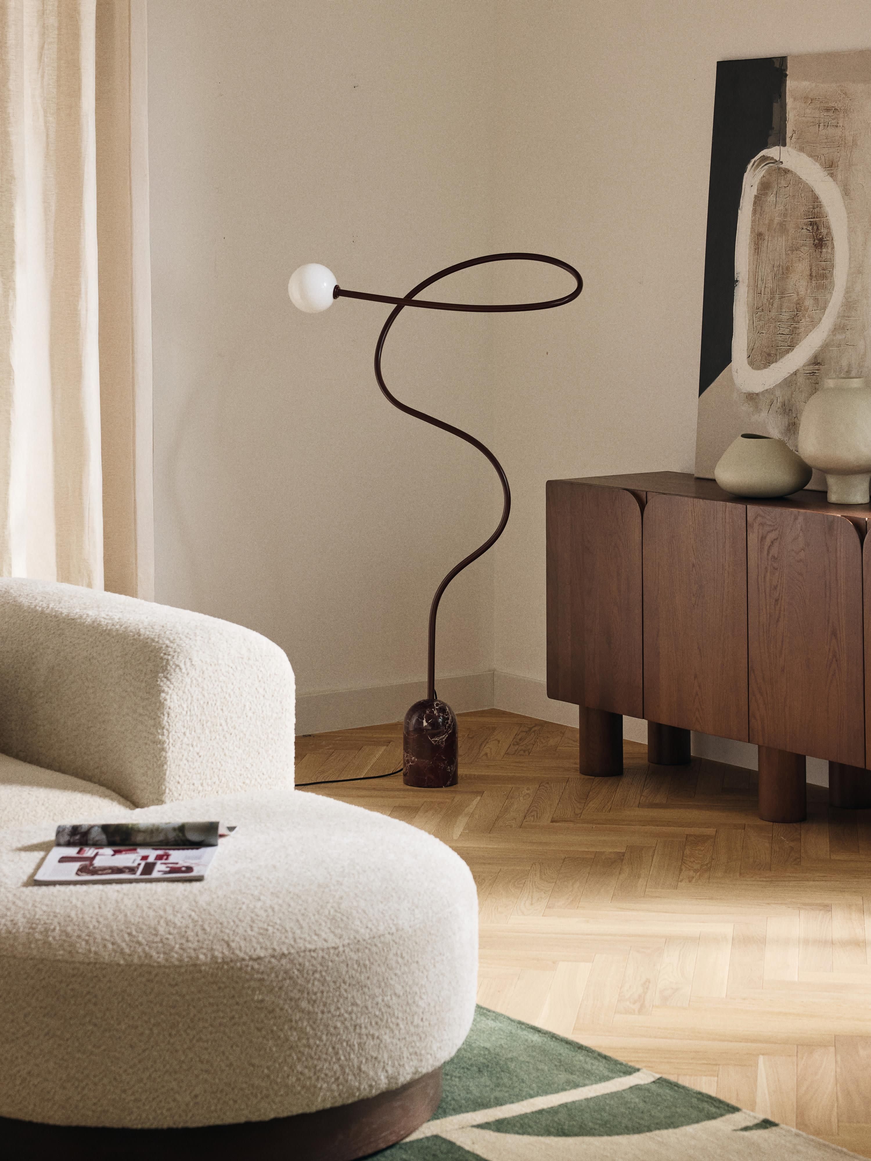 Lampadaire avec pied en marbre Akseli - Lie de vin, marbré