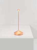 Petite lampe à poser LED mobile Frejlif, intensité ajustable - Tons cuivre