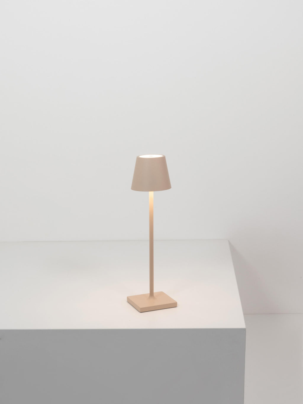 Lampe à poser LED mobile Athos, intensité ajustable - Beige clair, mat