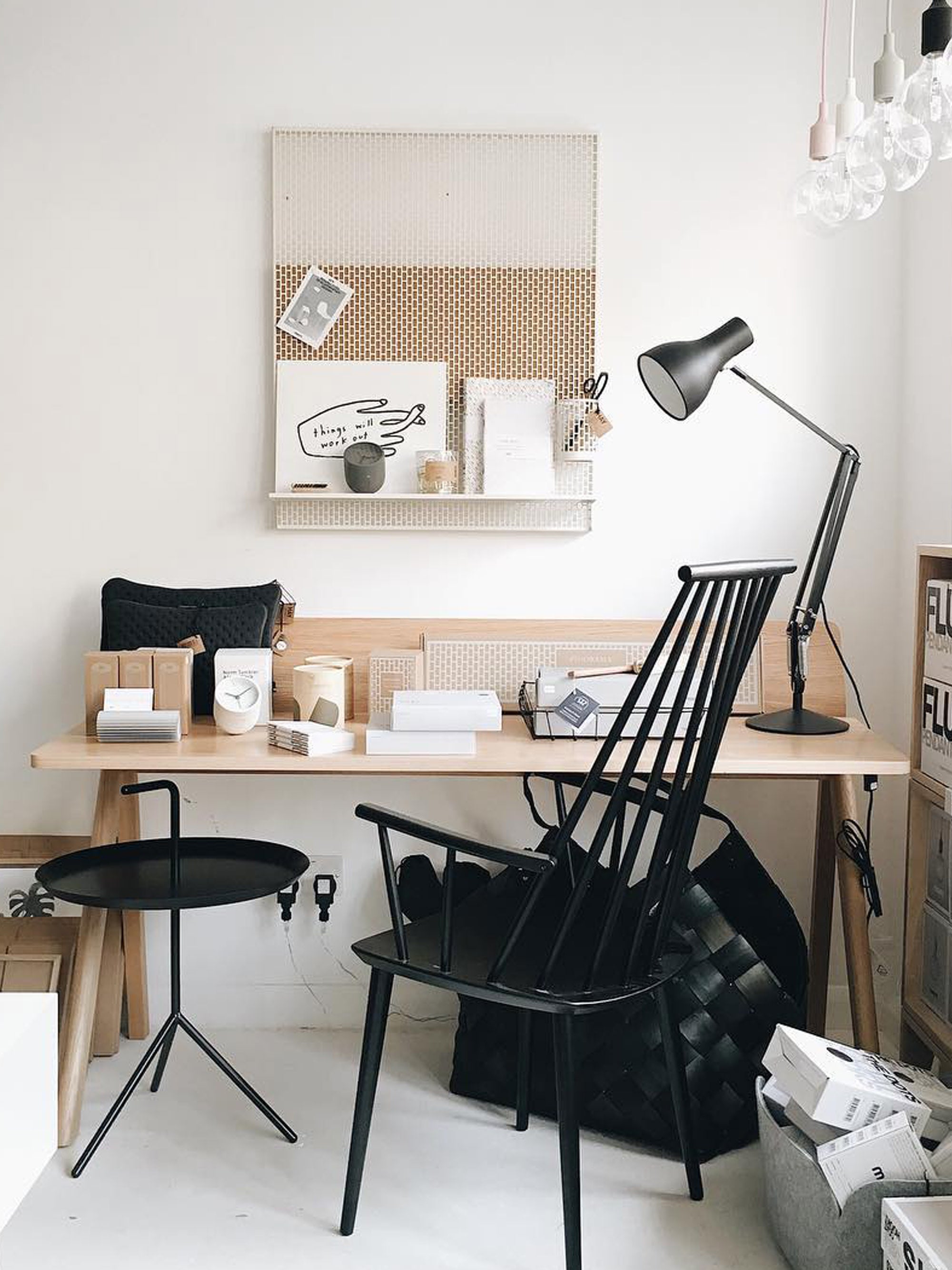 Grande lampe de bureau LED Eskild - Noir