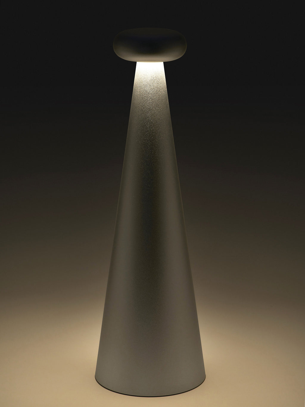 Lampe à poser LED portable Otway, intensité ajustable - Argenté