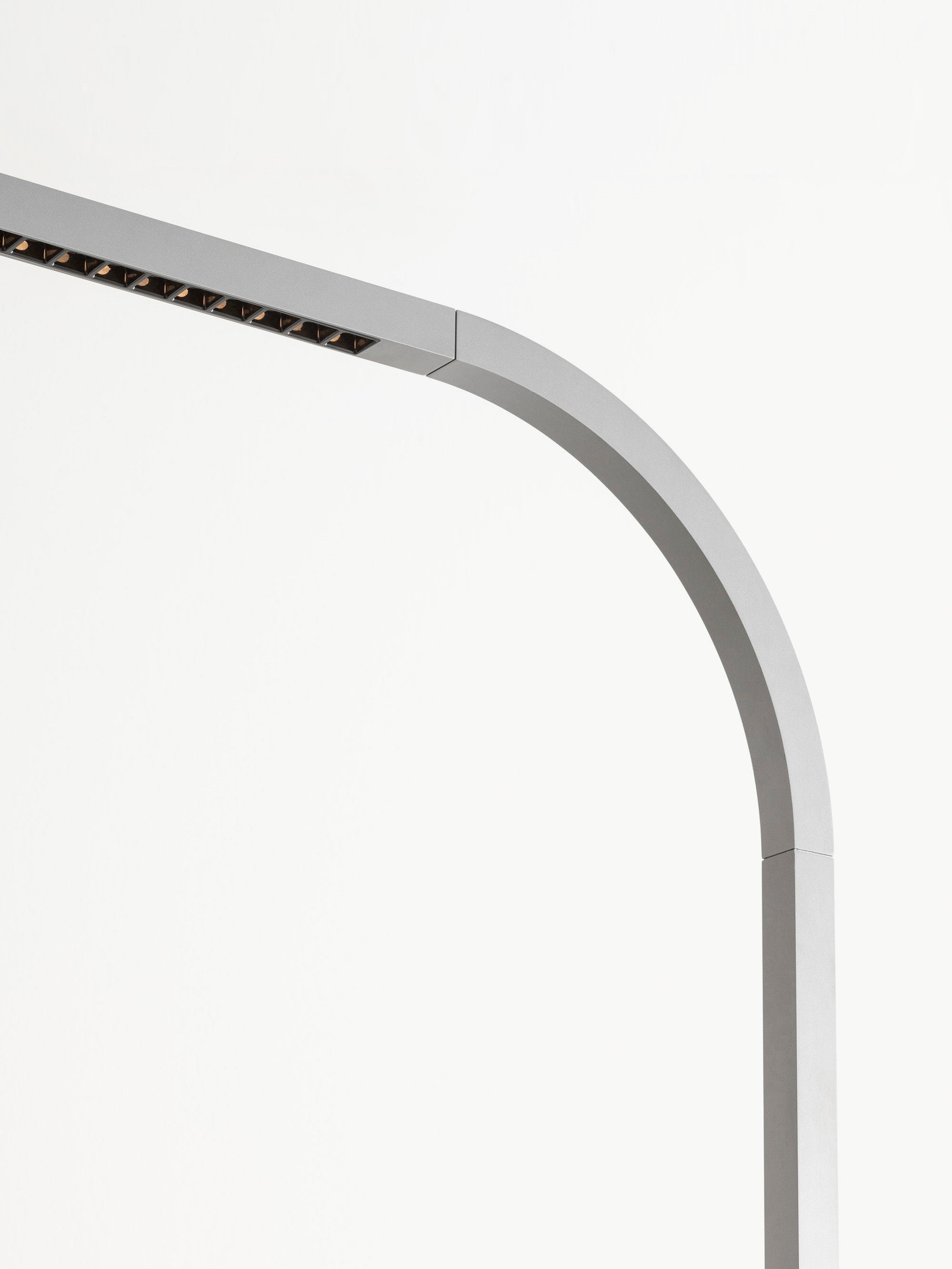 Grande lampe à arc LED dimmable pivotante - Argent