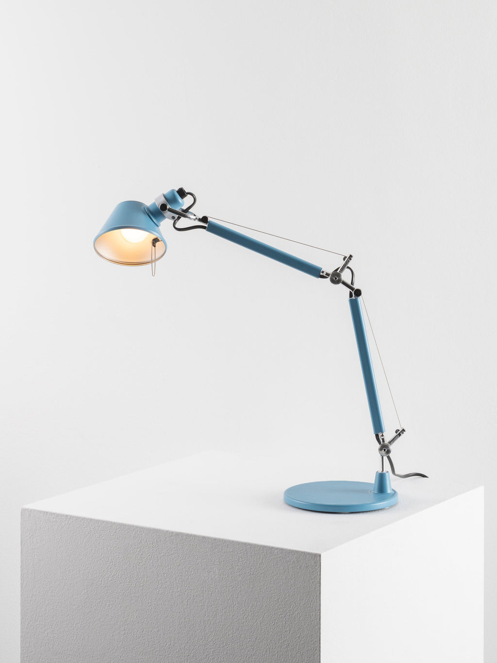 Lampe de bureau orientable Samuel - Bleu ciel, mat