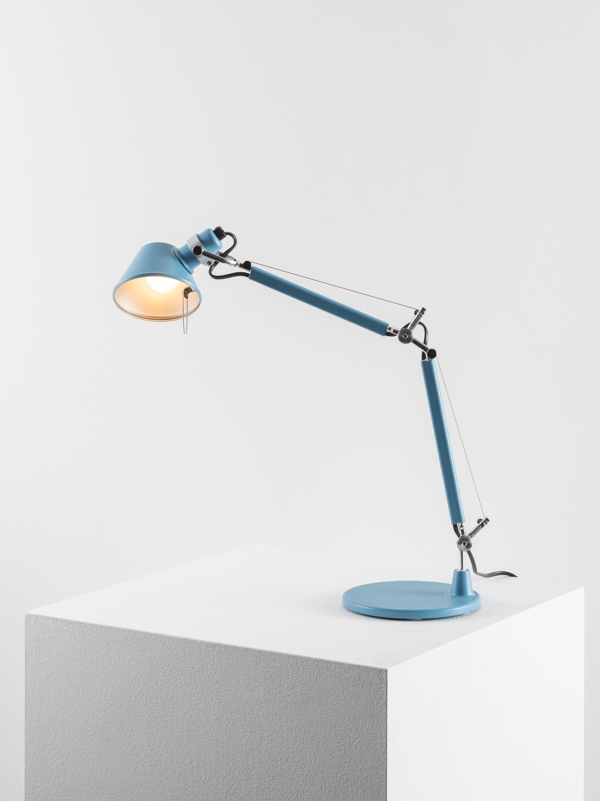 Lampe de bureau orientable Samuel - Bleu ciel, mat