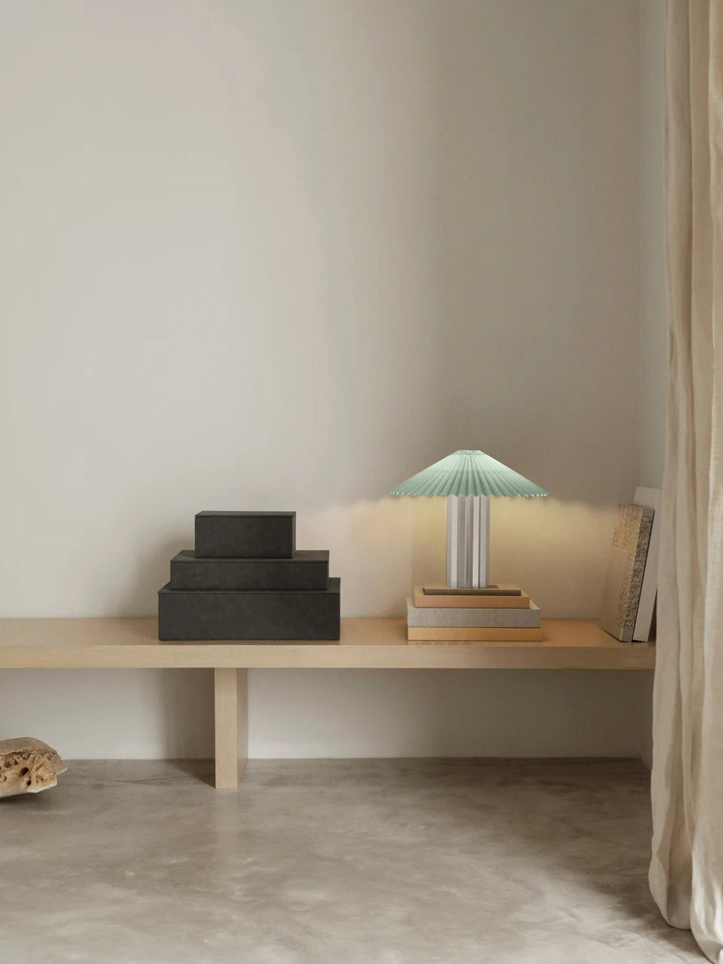 Lampe à poser à intensité variable Eyolf - Vert sauge, argenté