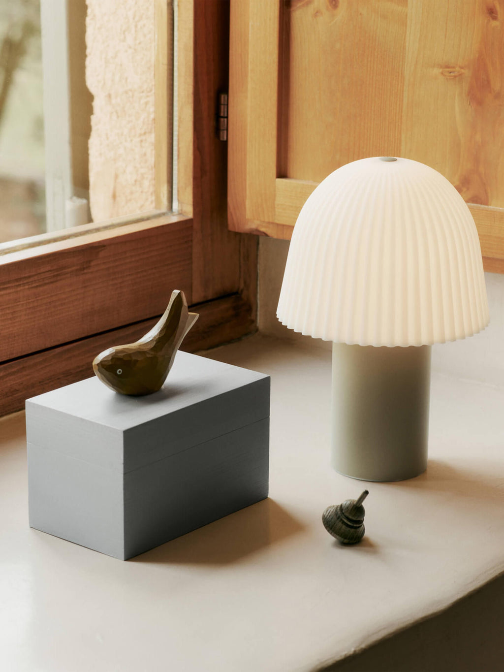 Petite lampe à poser LED mobile Aarne, intensité ajustable - Beige, blanc
