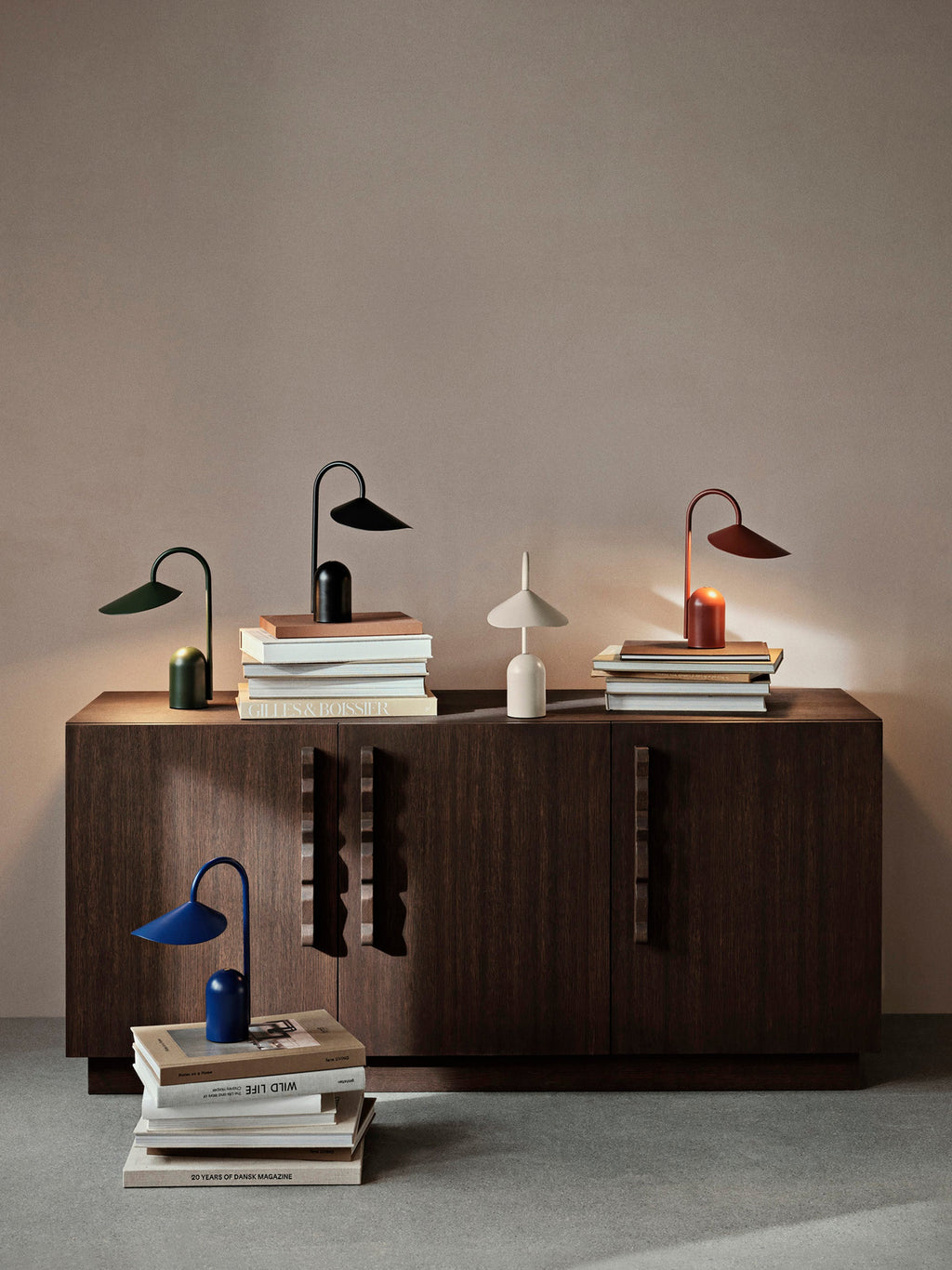 Petite lampe à poser LED mobile Ewan, intensité ajustable - Bleu roi