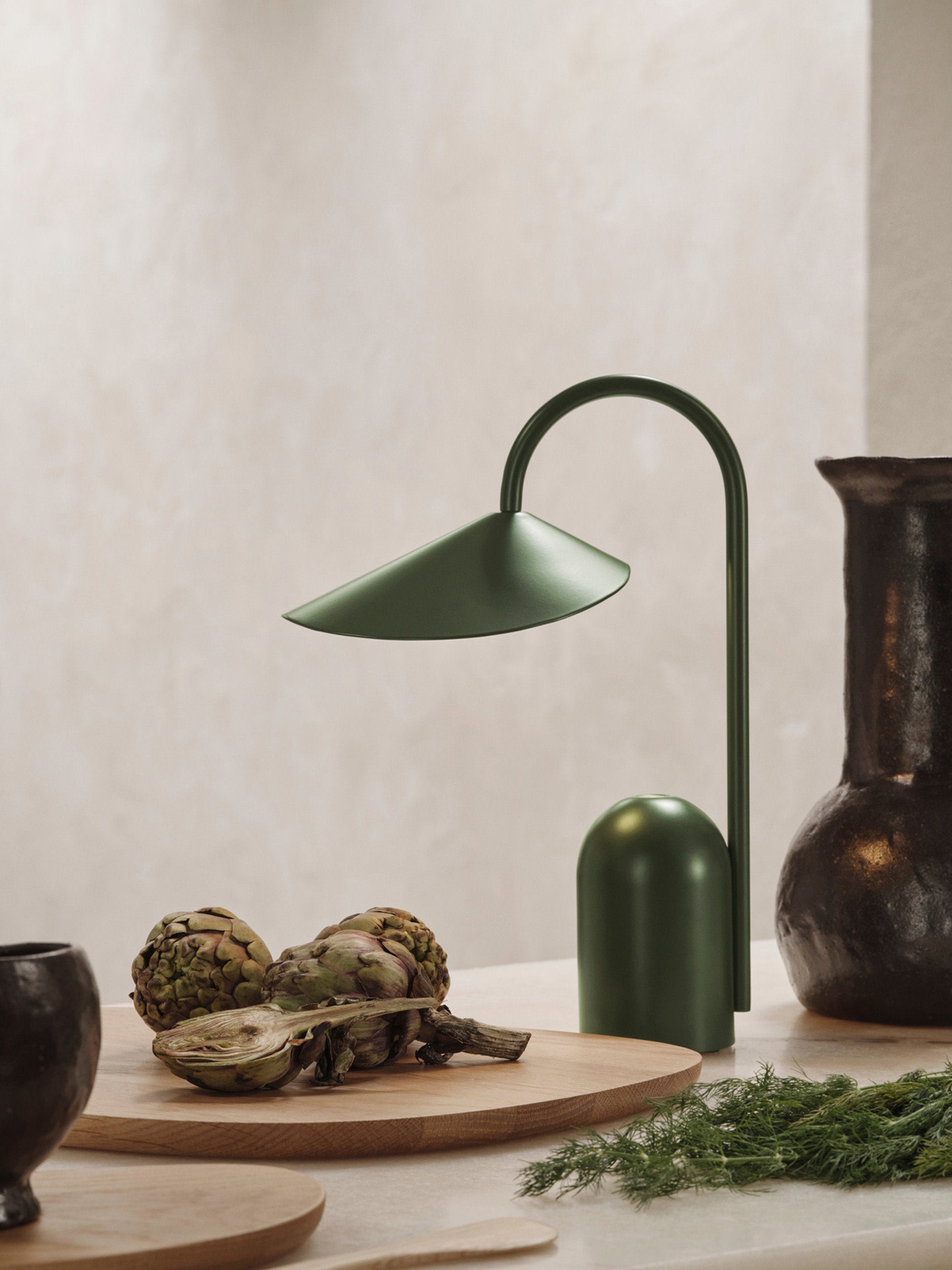 Petite lampe à poser LED mobile Ewan, intensité ajustable - Vert sauge