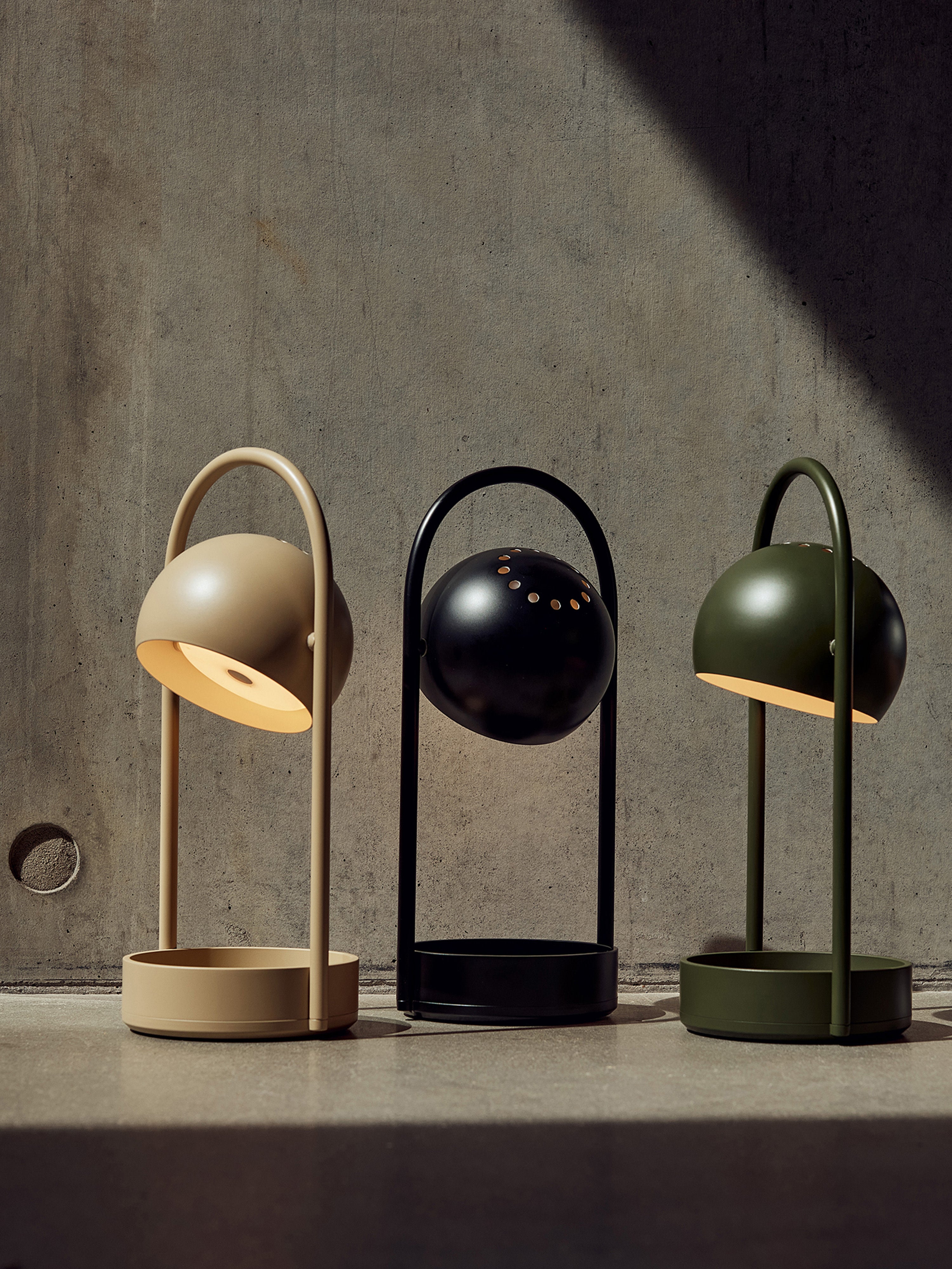 Lampe à poser LED portable Viljar, intensité ajustable - Noir