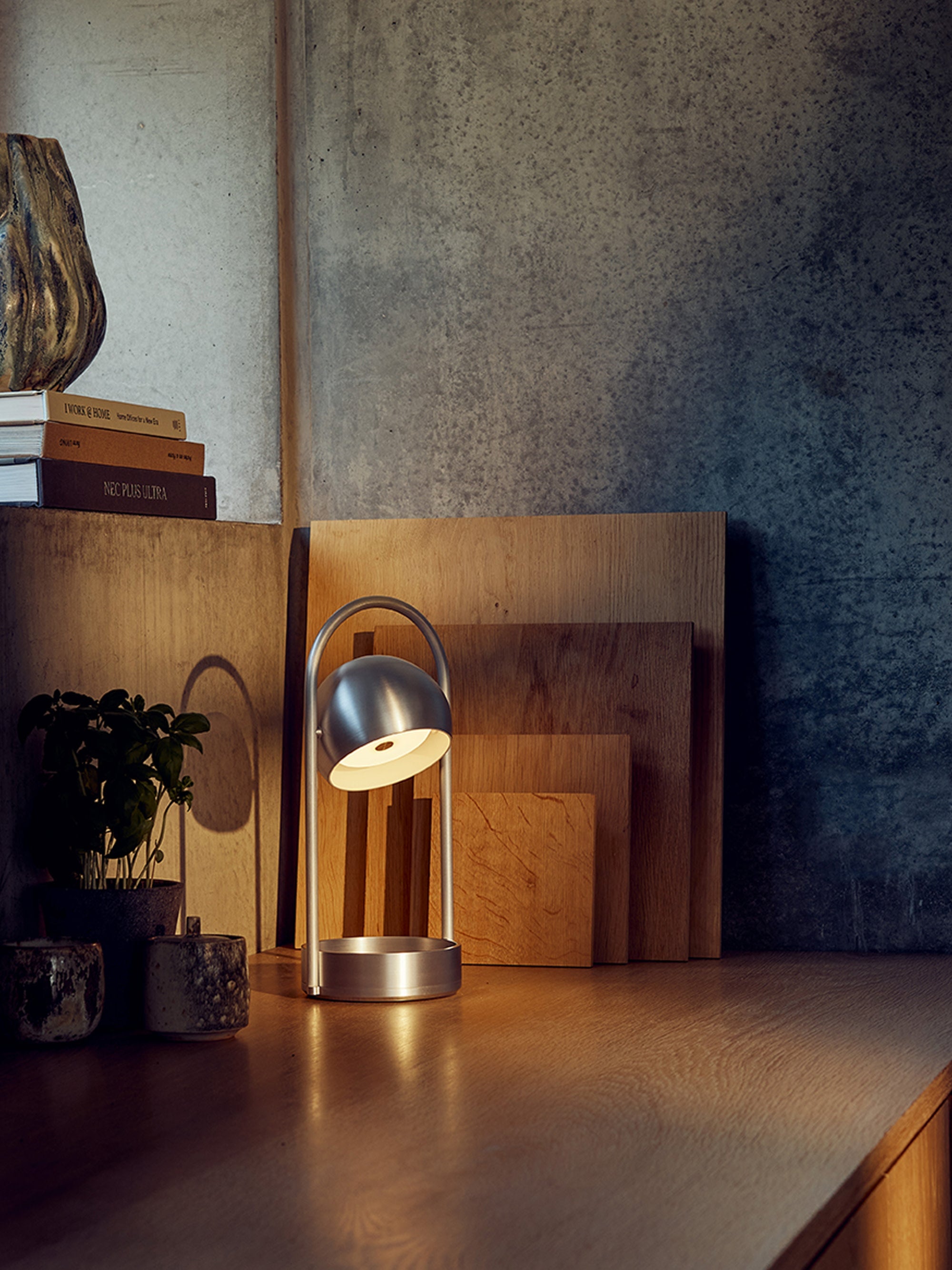 Lampe à poser LED portable Viljar, intensité ajustable - Argenté