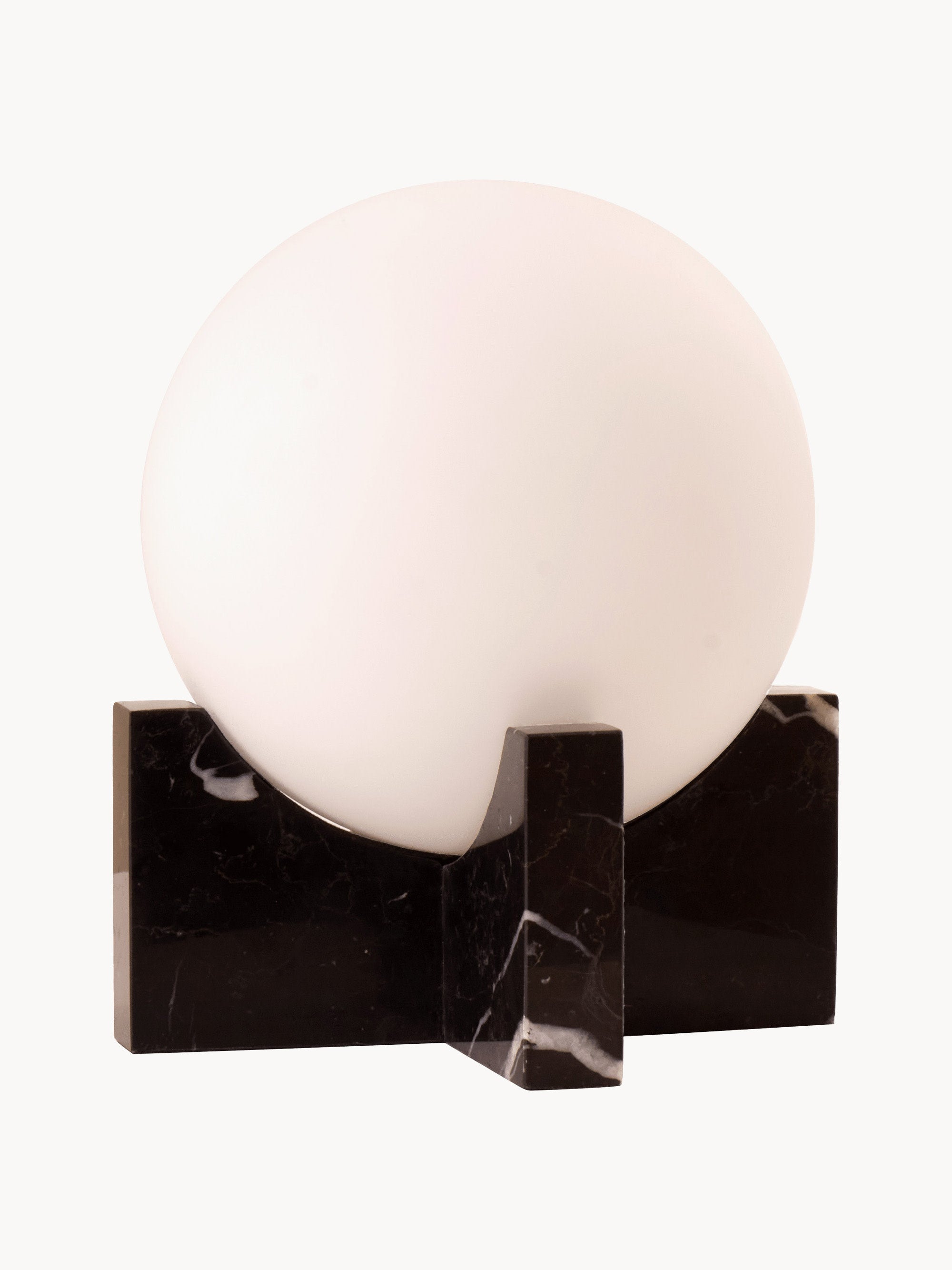 Petite lampe à poser en marbre Riel - Blanc, noir, marbré