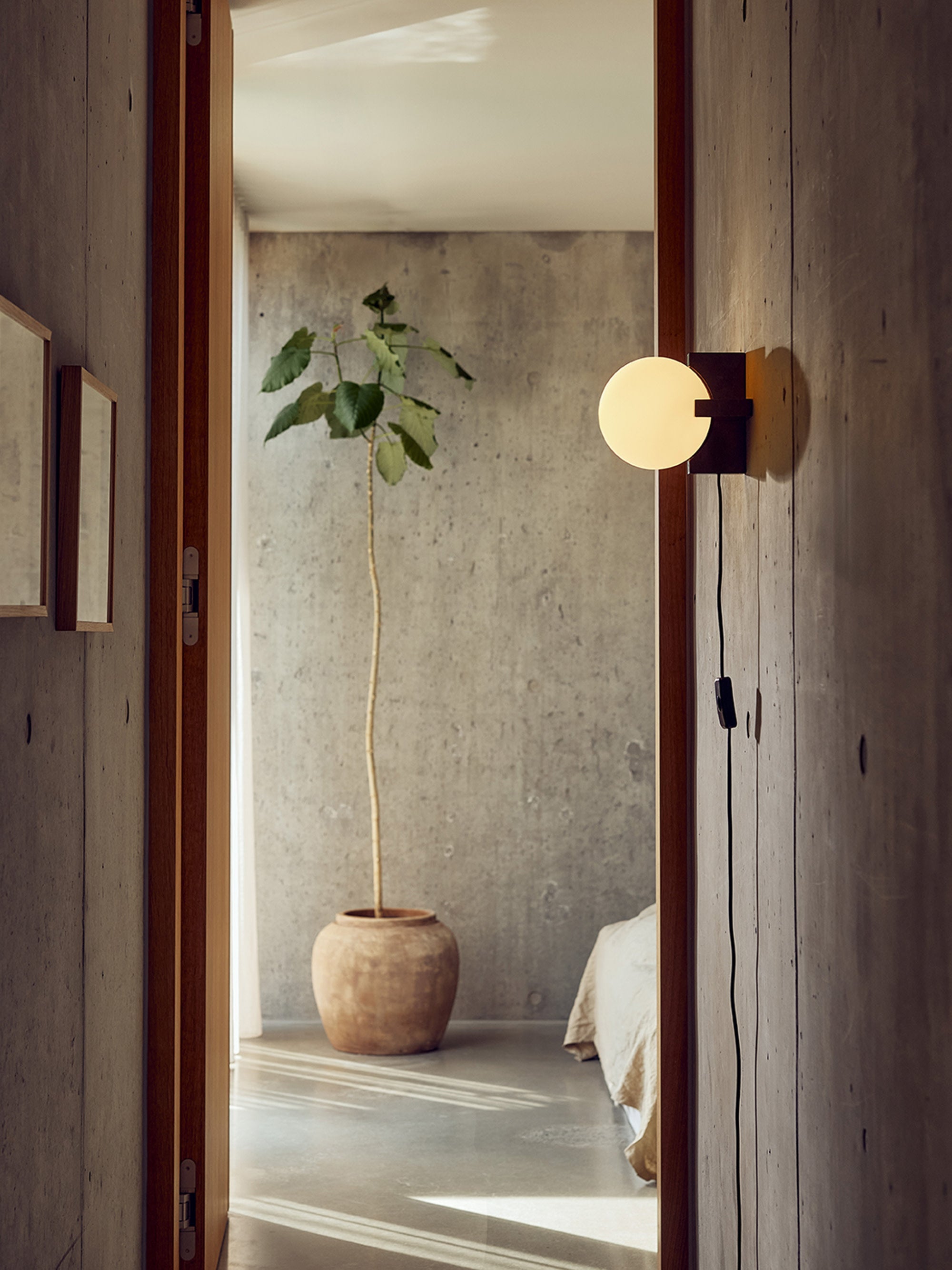 Petite lampe à poser en marbre Riel - Blanc, noir, marbré