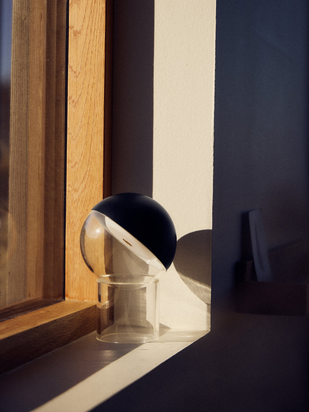 Lampe à poser LED portable Cato, intensité ajustable - Noir