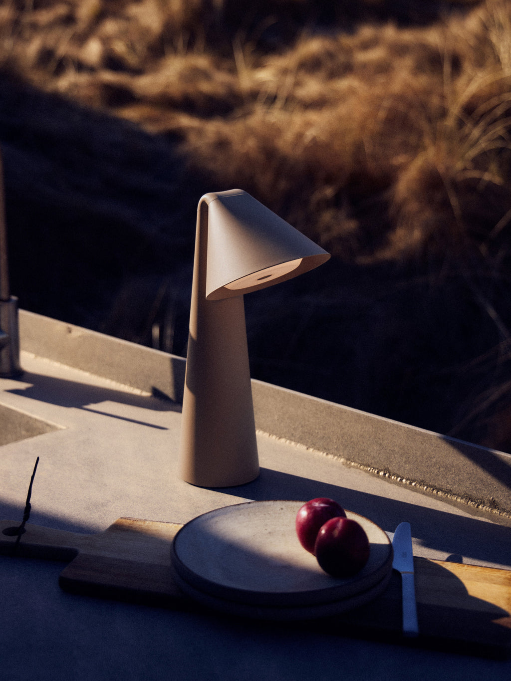 Lampe à poser LED portable Thoralf, intensité ajustable - Vert olive