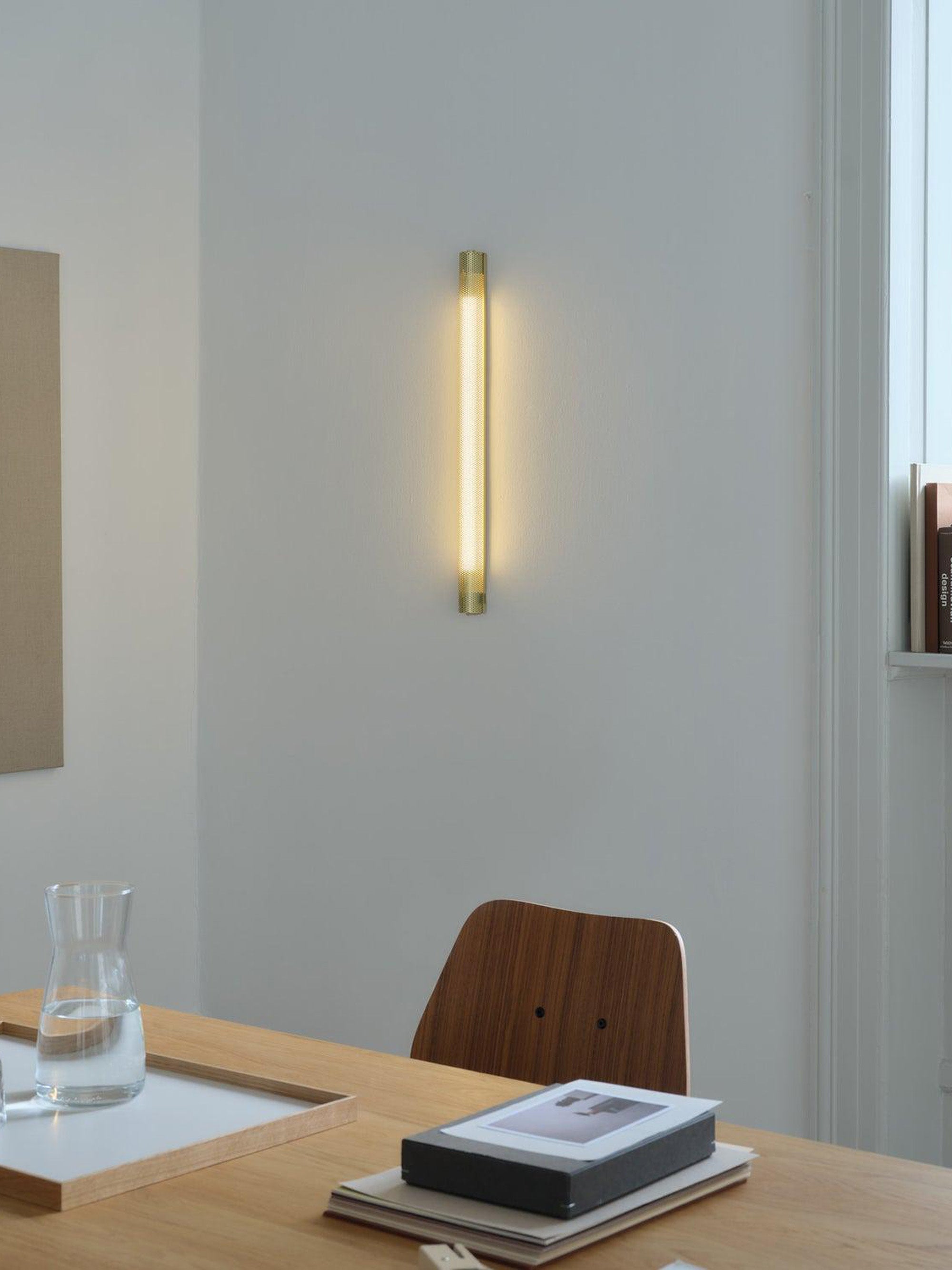 Grande applique murale LED Lyle, intensité ajustable - Doré