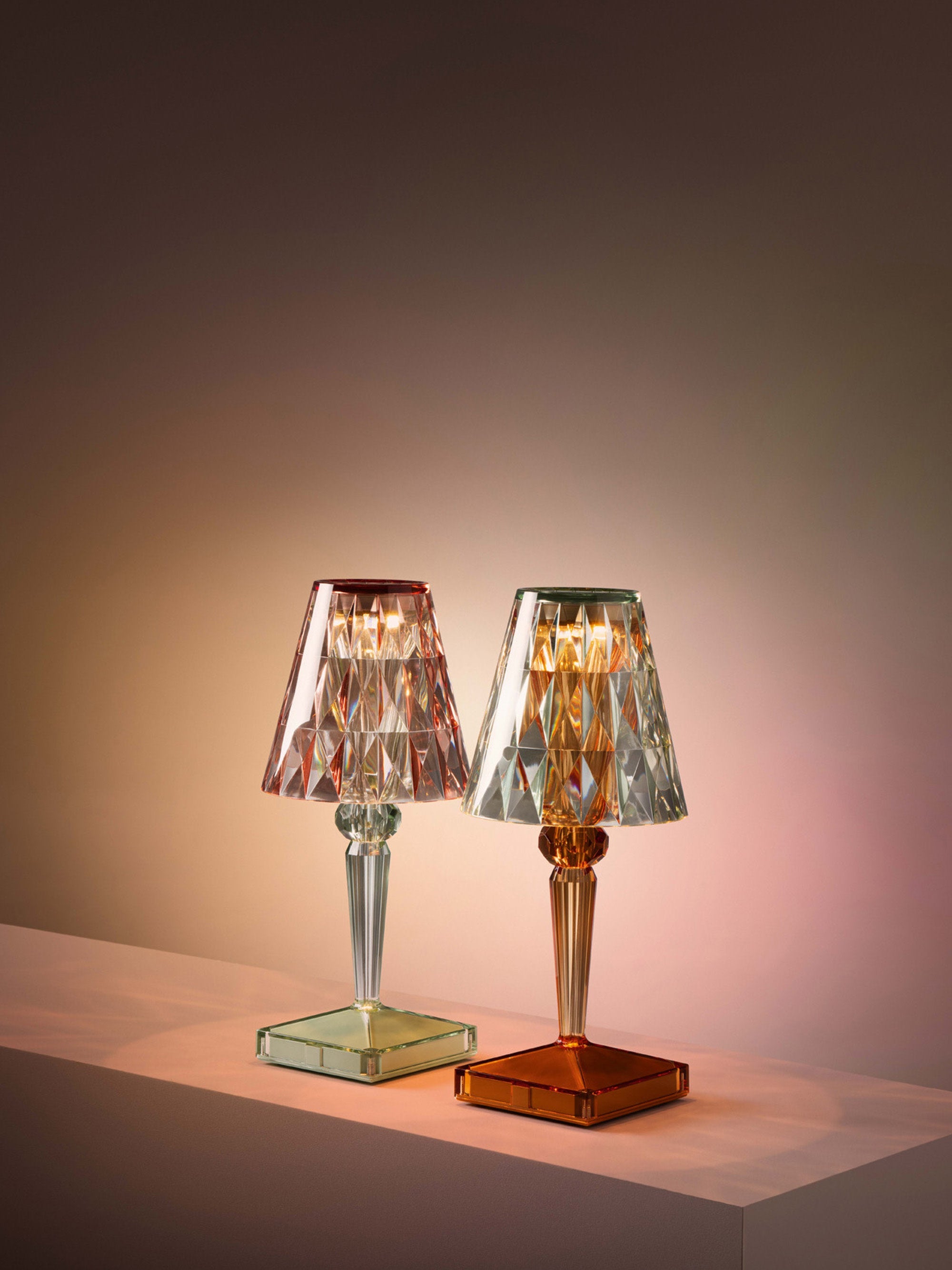 Lampe à poser LED mobile Asen, haut. 30 cm - Vieux rose, vert sauge