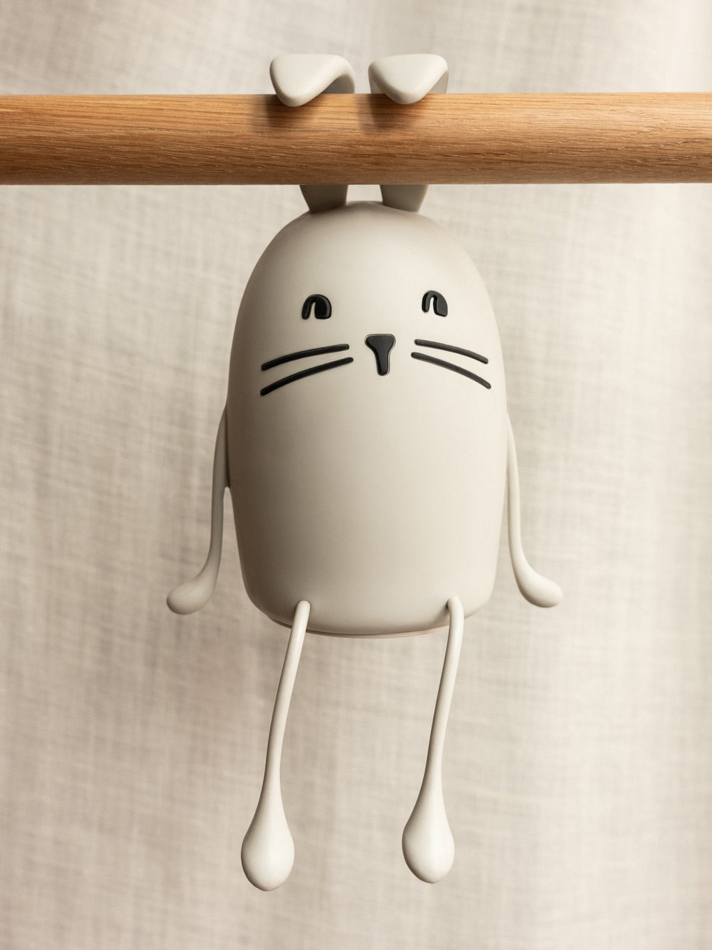 Veilleuse LED en forme de lapin Fromund - Blanc cassé, noir