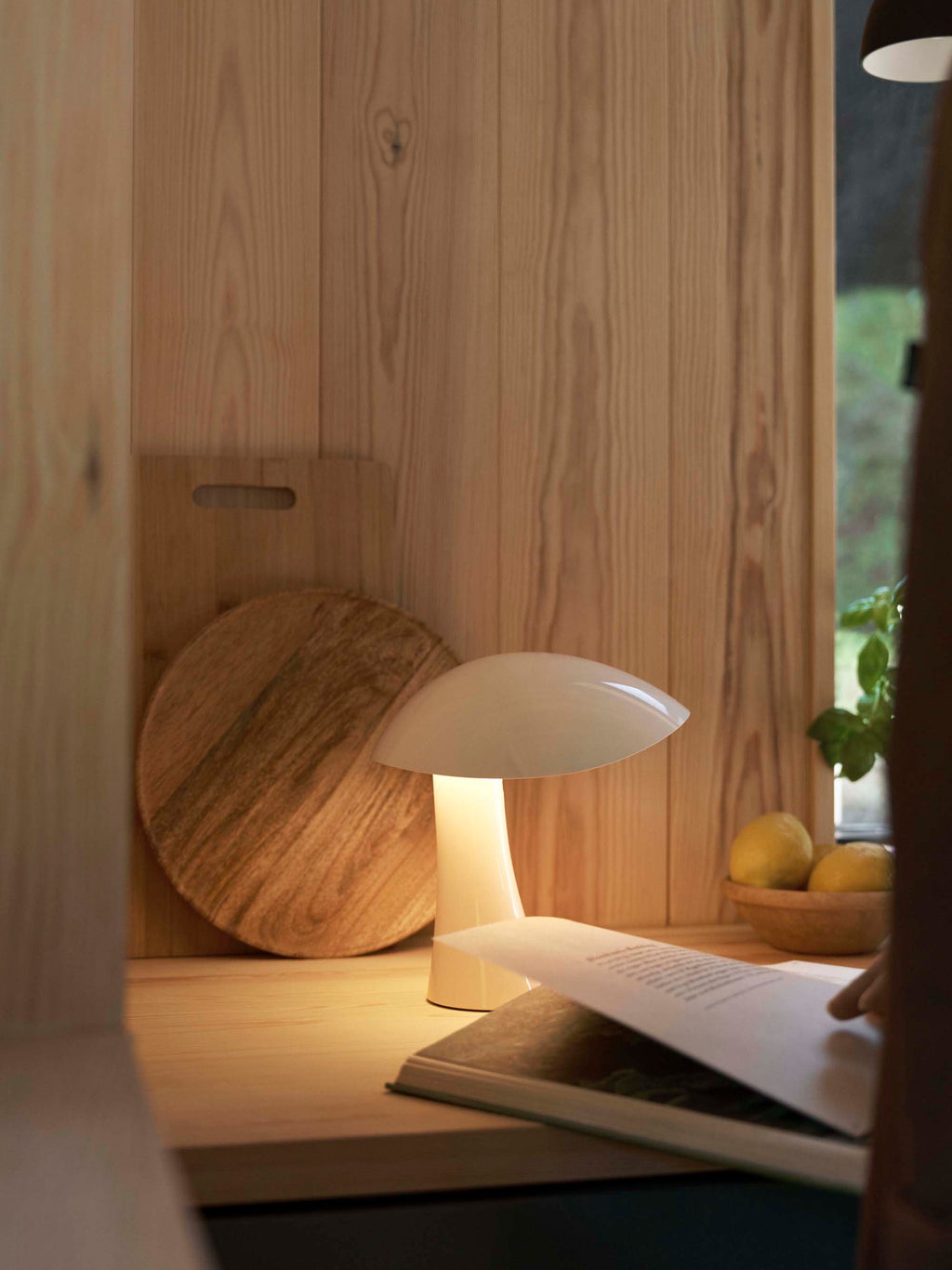 Petite lampe à poser LED portable Pax, intensité ajustable - Blanc