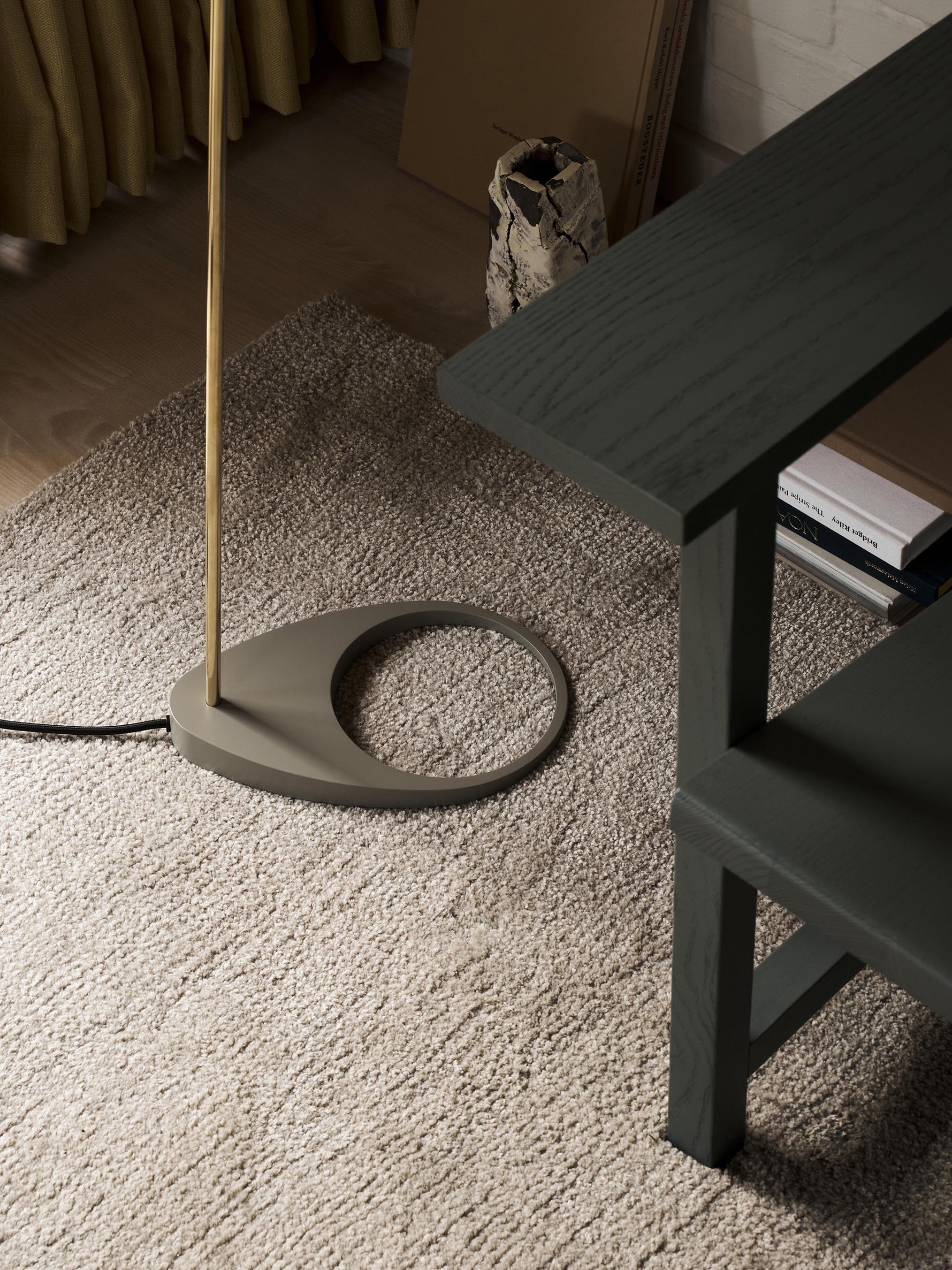 Petit lampadaire Hannes - Gris, laiton