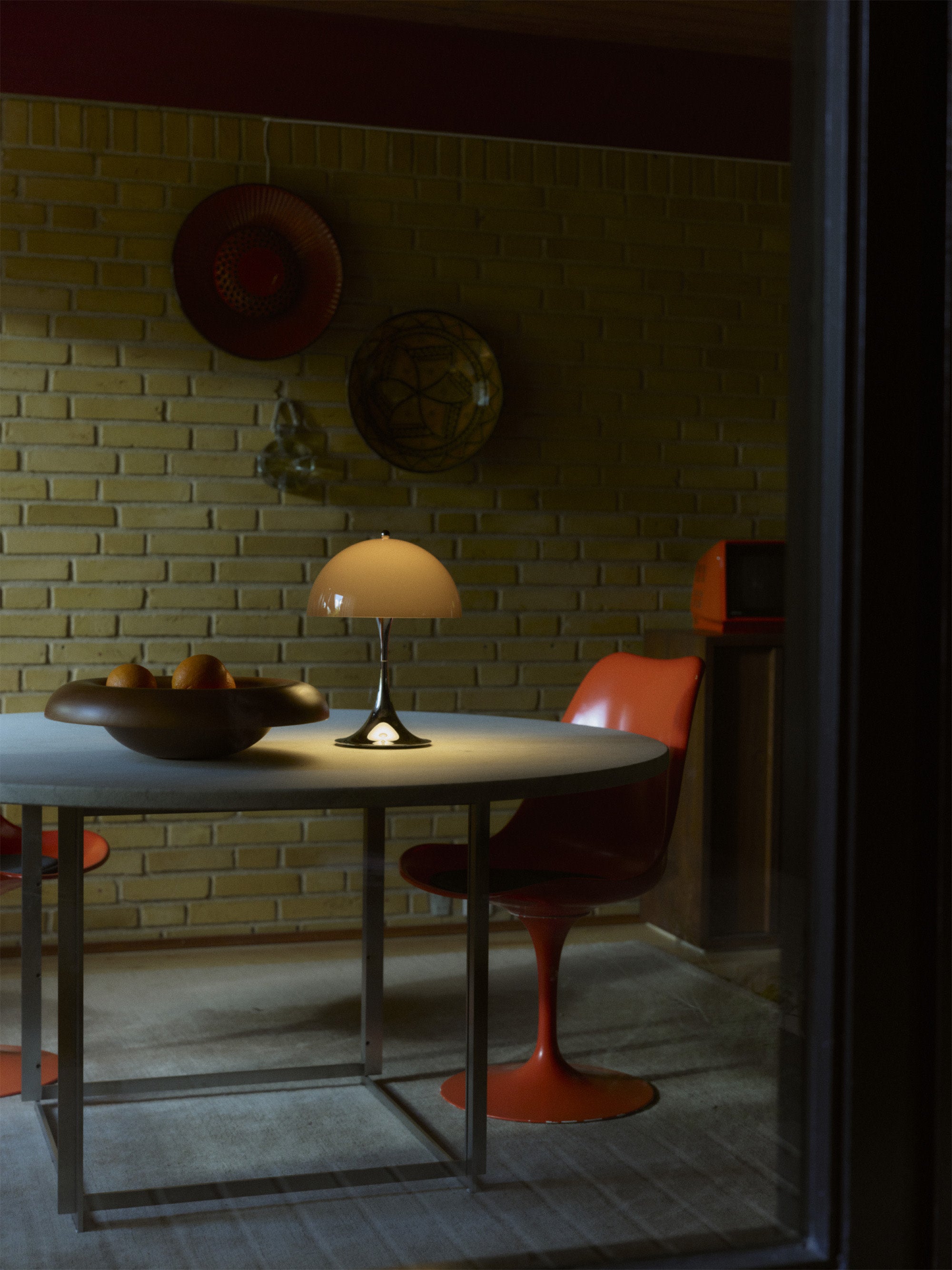 Lampe à poser LED portable à intensité variable Kasper, design Verner Panton - Brun, argenté