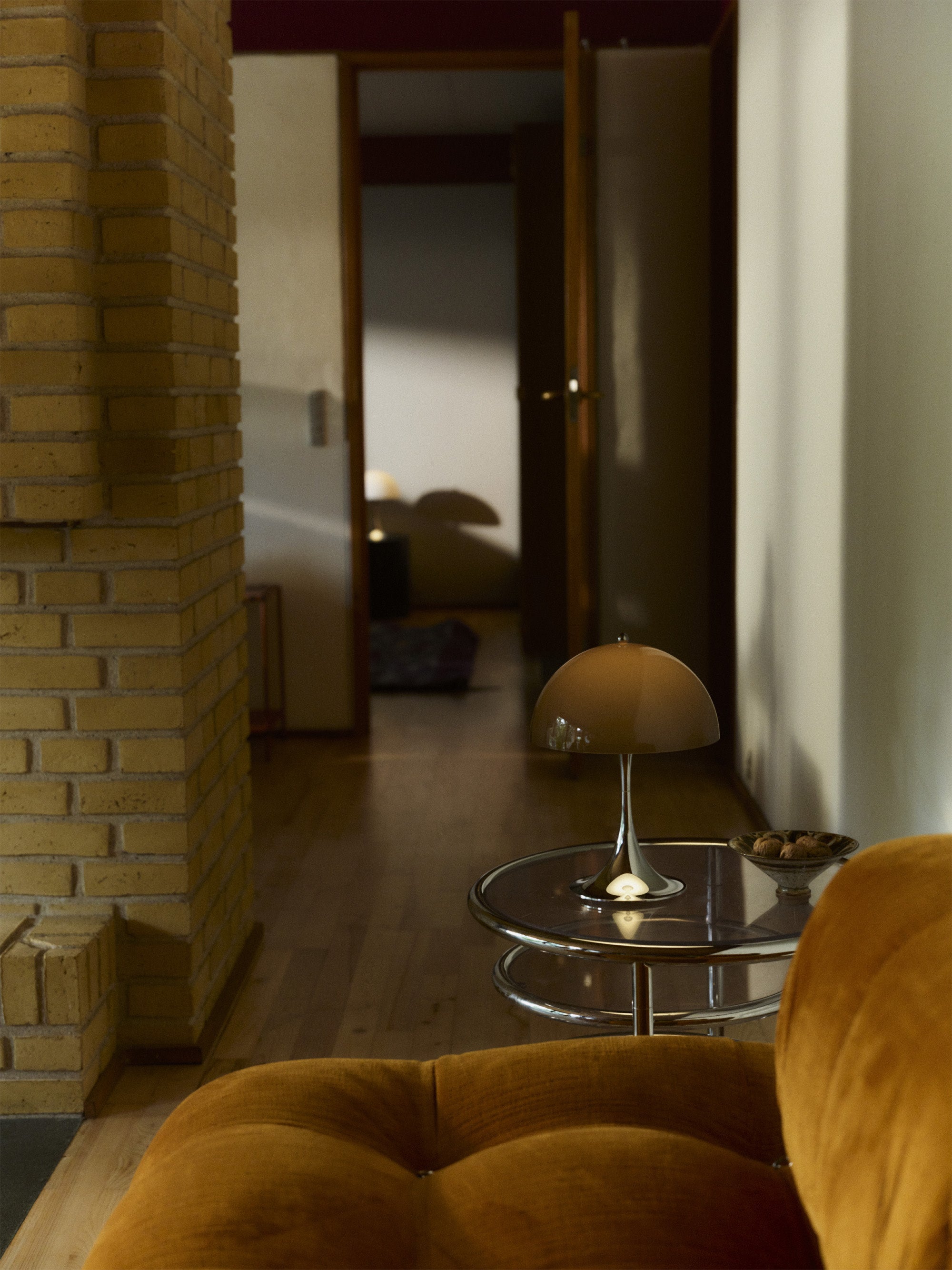 Lampe à poser LED portable à intensité variable Kasper, design Verner Panton - Brun, argenté