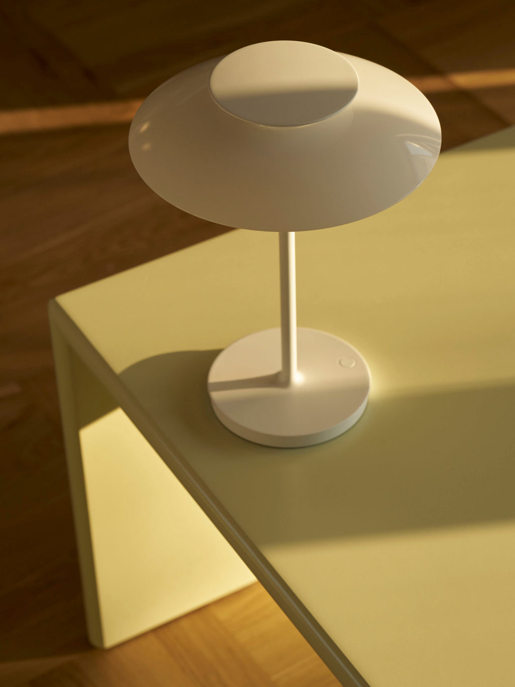 Petite lampe à poser LED portable Banks, intensité ajustable - Blanc naturel